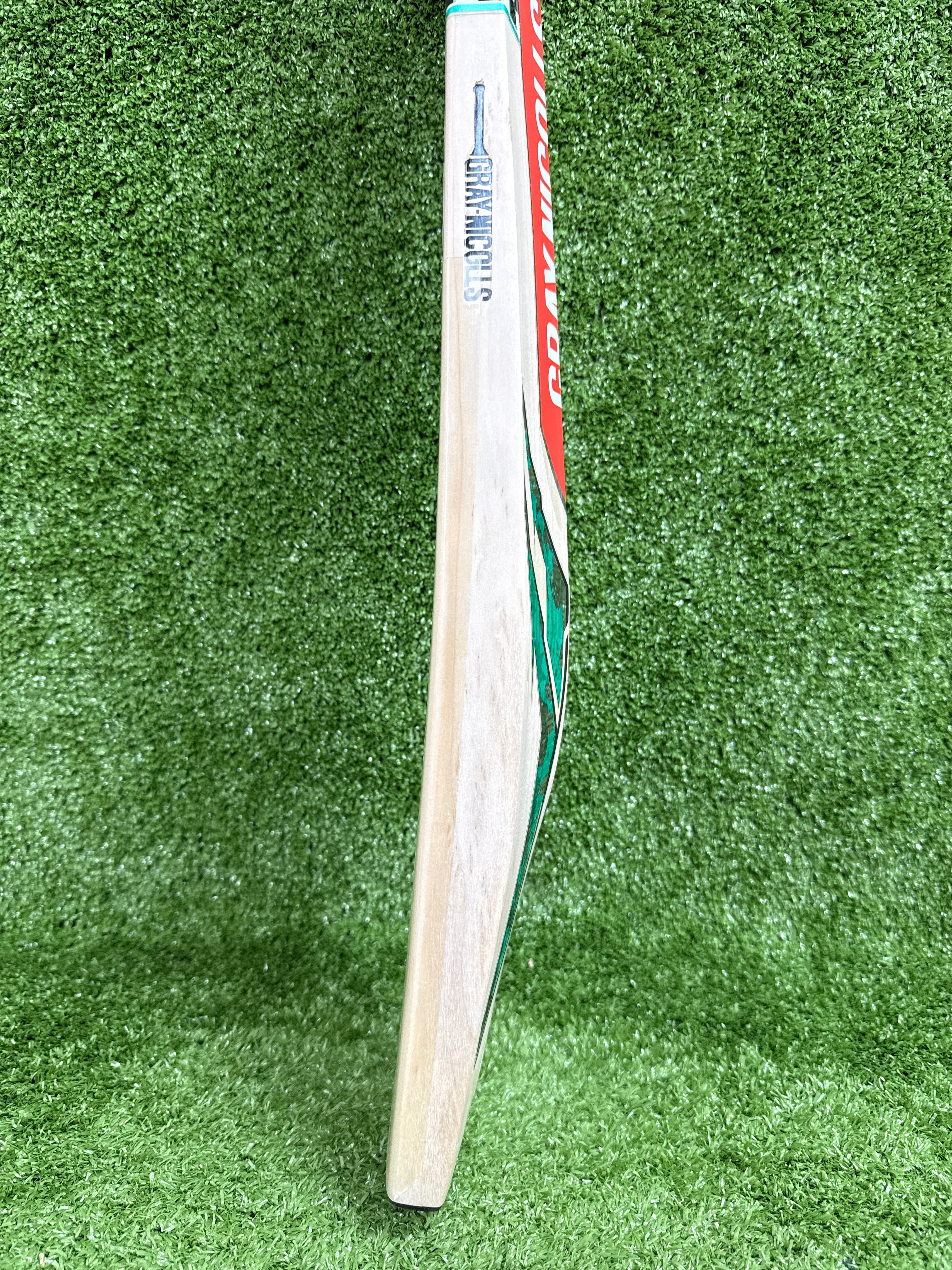 Gray-Nicolls Ventus Gen 1.0 5 Star Adult English Willow Cricket Bat