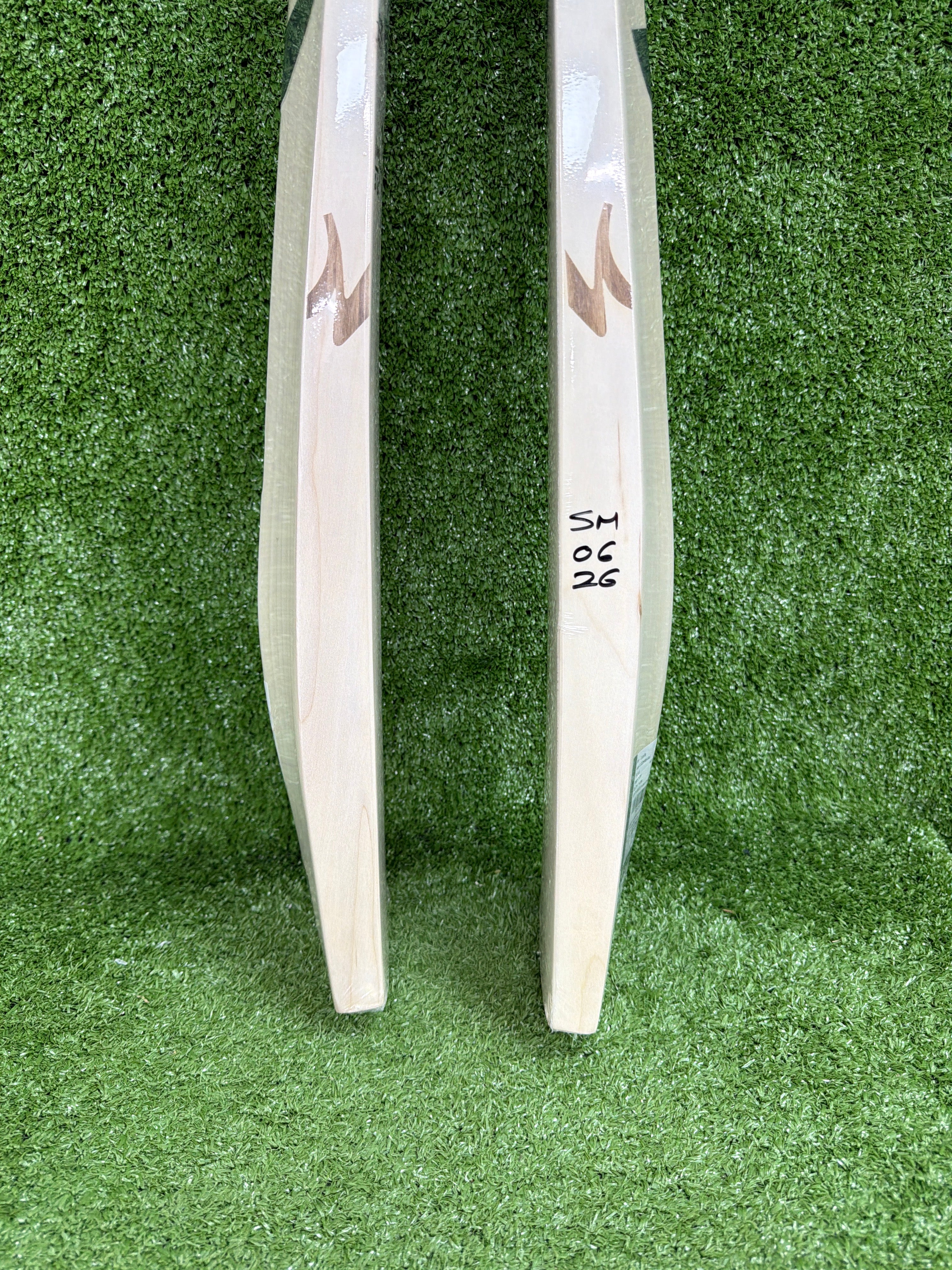 SG Sai Sudharsan Junior / Youth English Willow Players Cricket Bat