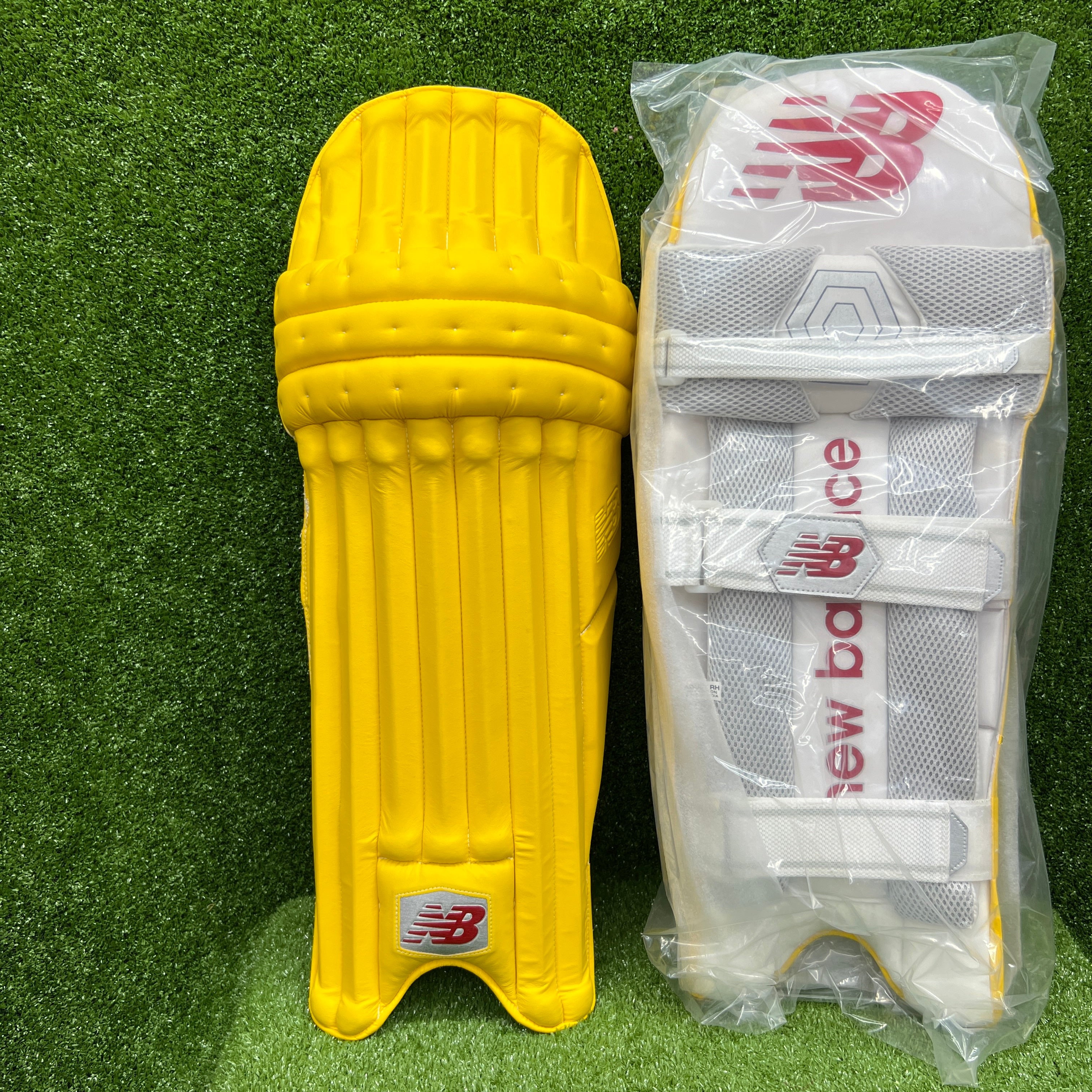 New Balance TC 1060 Adult Cricket Batting Pads