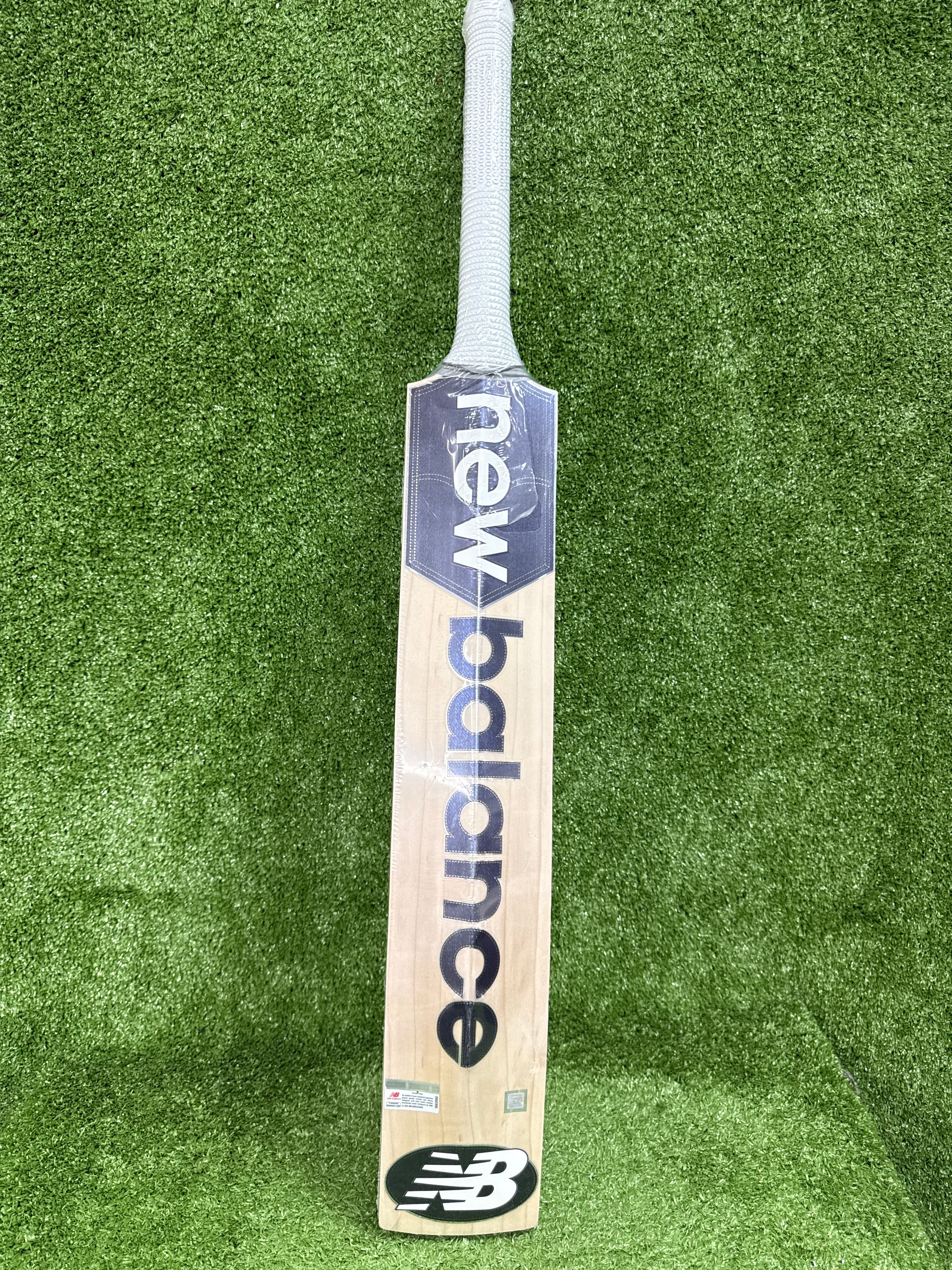 NB DC 900I Max Adult English Willow Cricket Bat