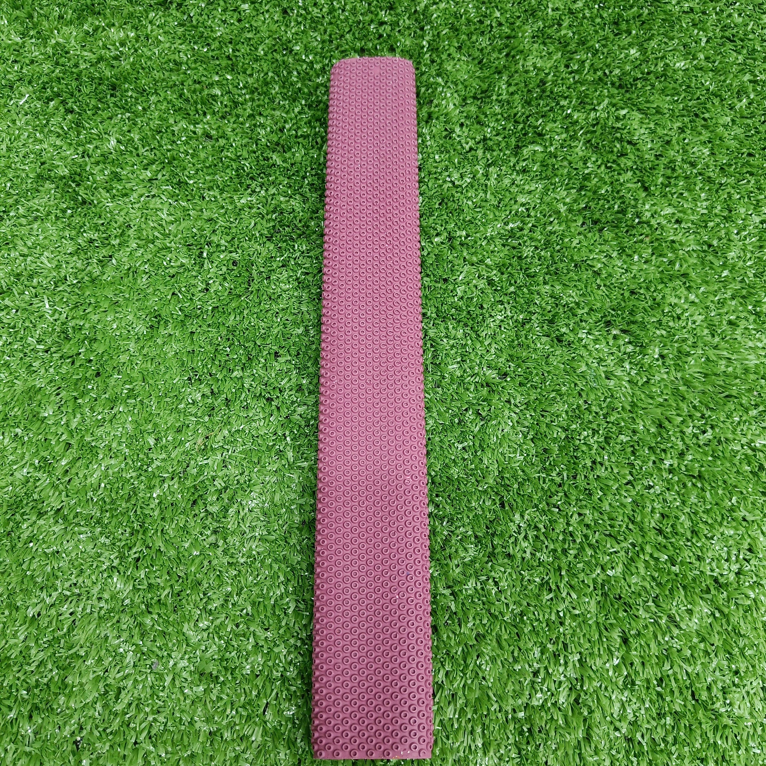 Raydn Crown Octopus Cricket Grip by Raydn - close-up detail - TopCricketStore