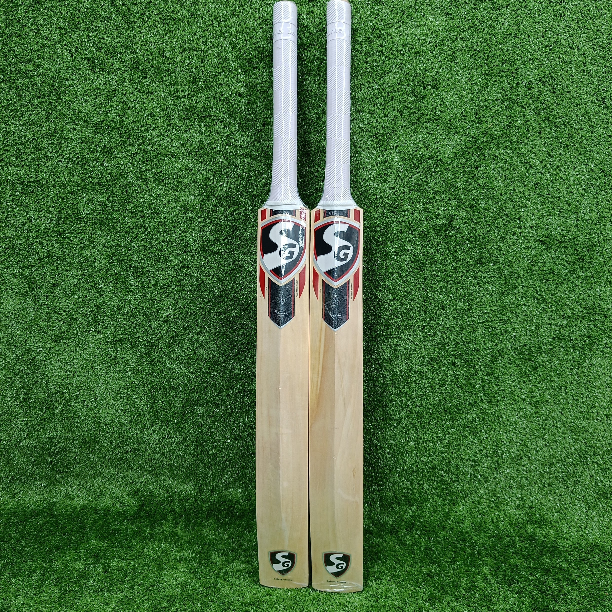 SG Middling Technical Leather Ball Cricket Practice Bat (iBat) by SG - in-use view - TopCricketStore