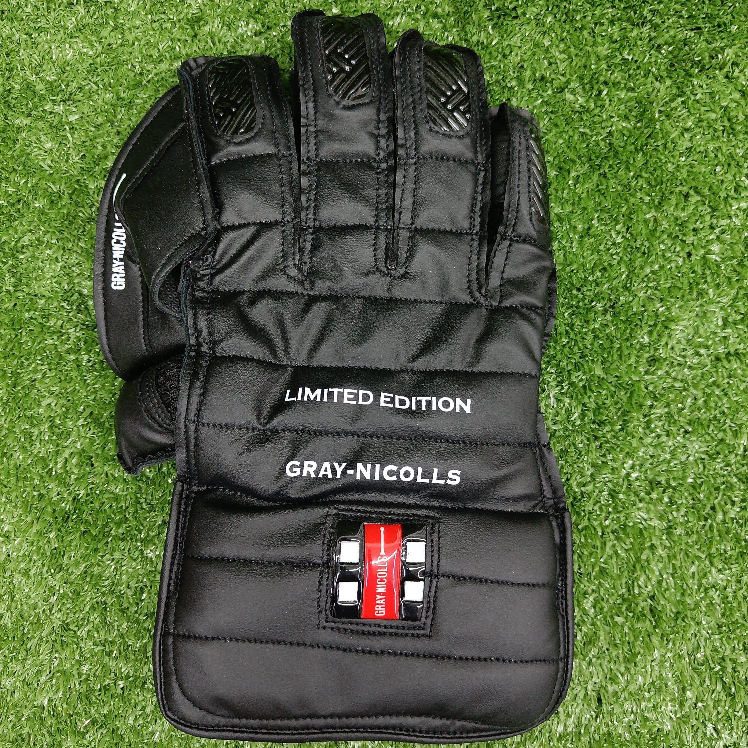 Gray-Nicolls Black Limited Edition Adult Cricket Wicket Keeping Gloves