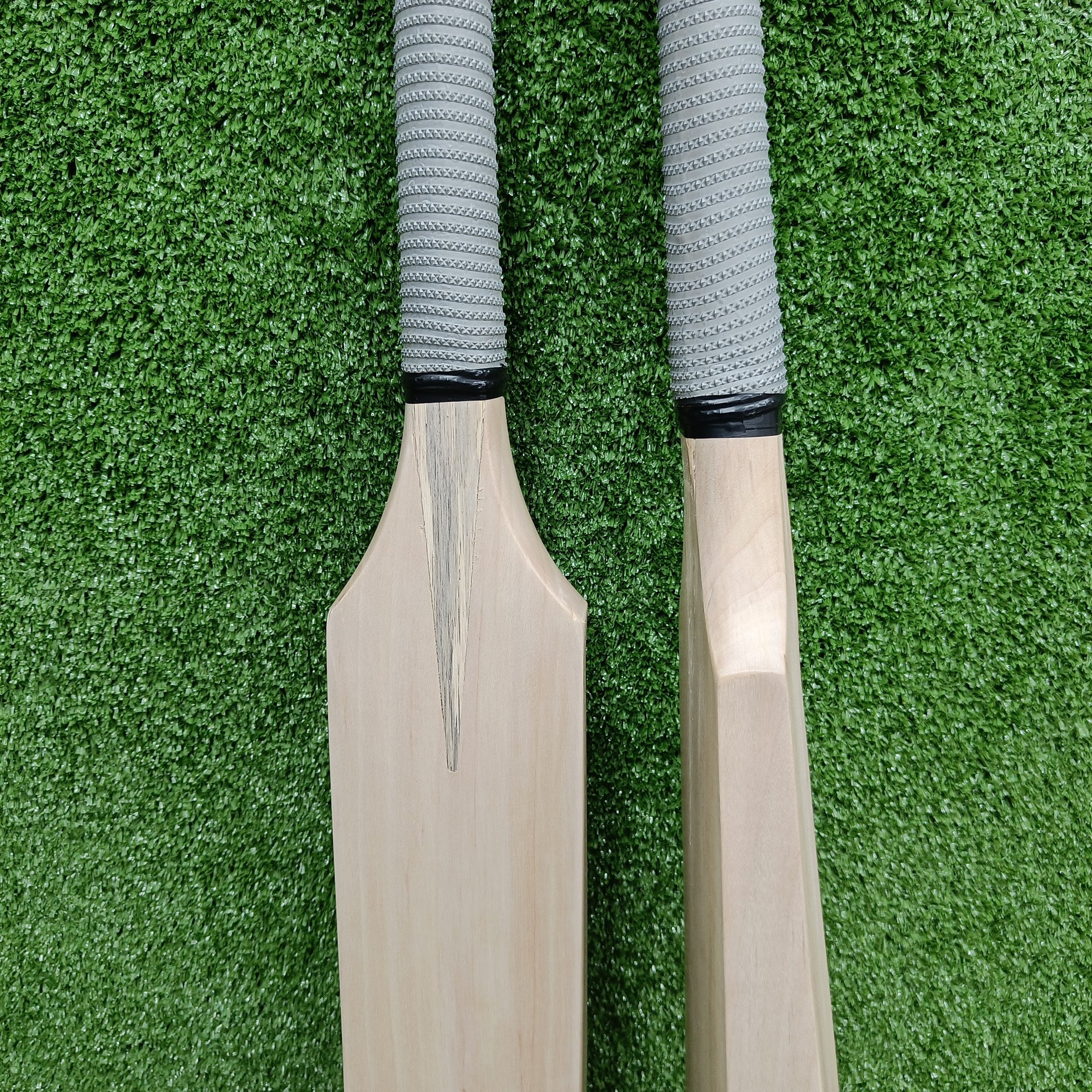 Raydn Mongoose Kashmir Willow Adult Cricket Bat