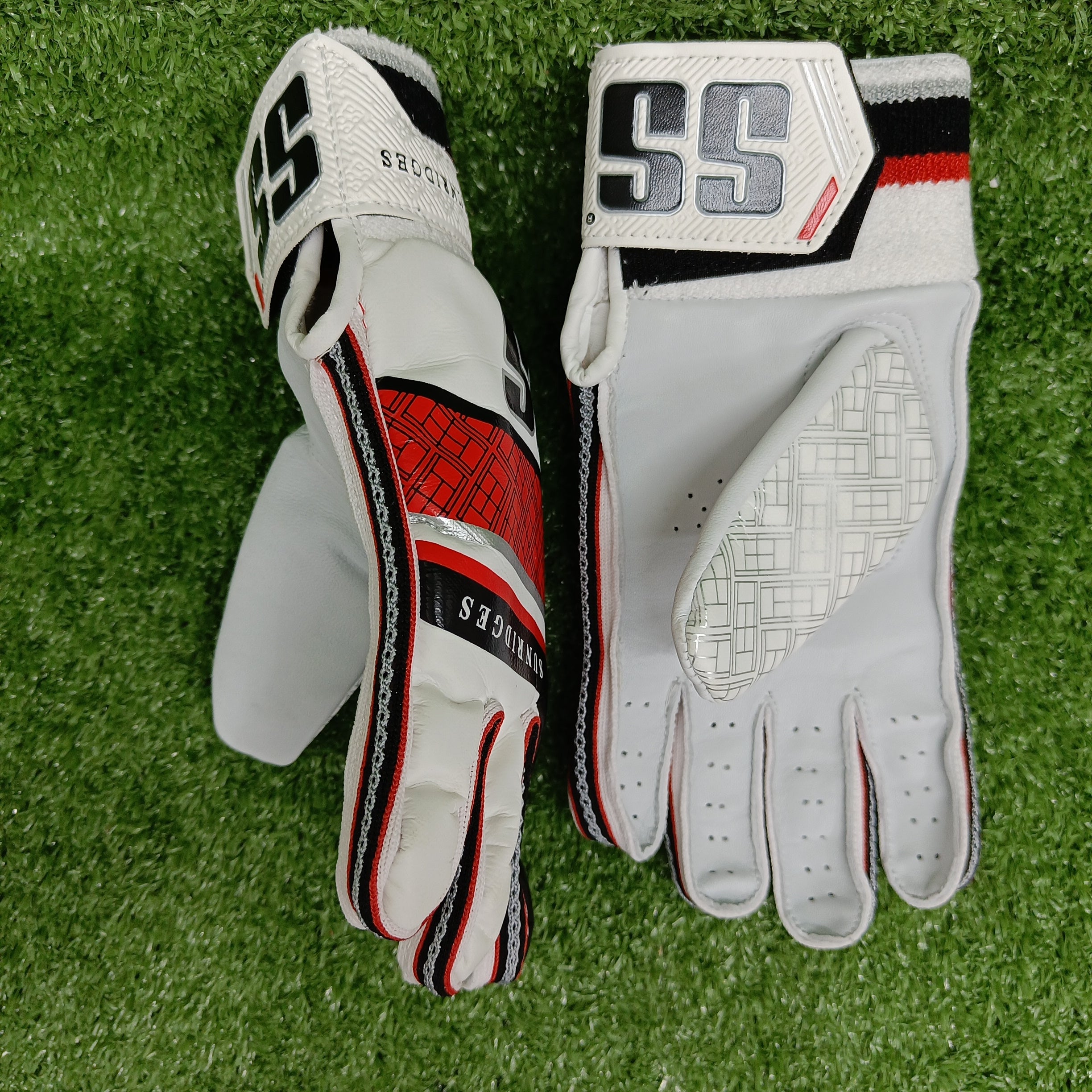 SS Indoor Youth Tennis Ball Cricket Batting Gloves (Ambidextrous) by SS - close-up detail - TopCricketStore