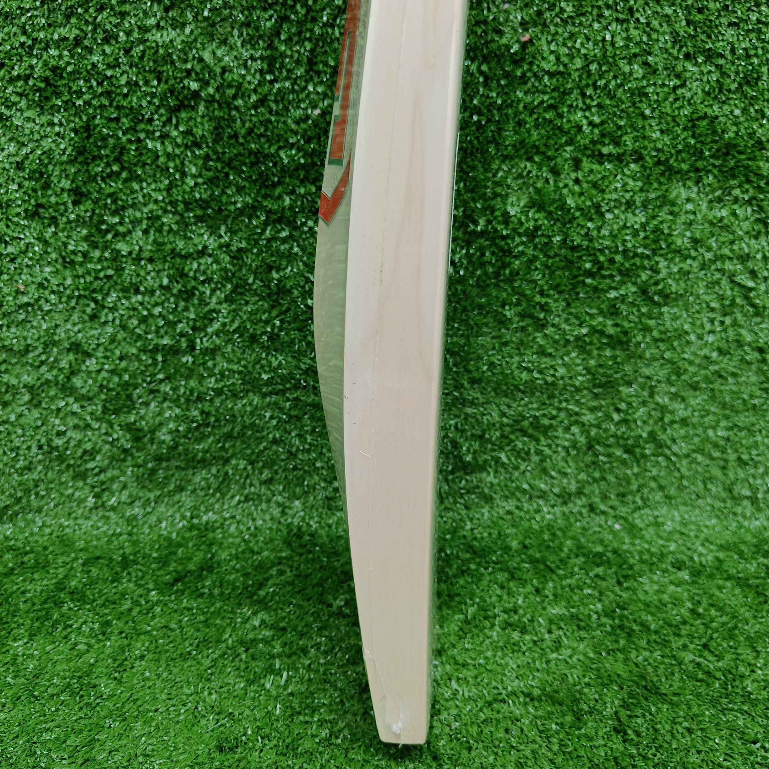 MRF King (Virat Kohli Players) English Willow Cricket Bat by MRF - packaging view - TopCricketStore
