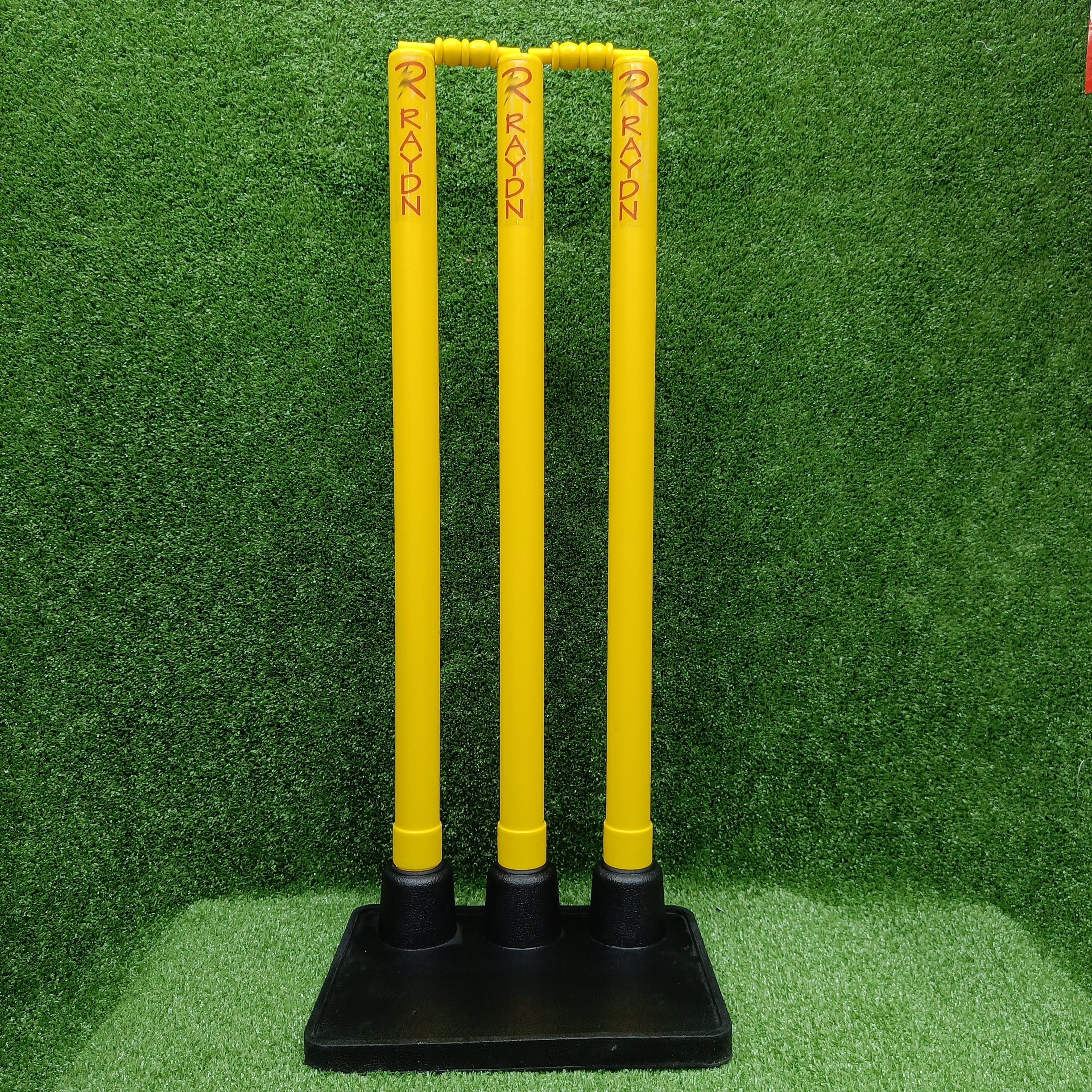Raydn Cricket Plastic Stumps with Rubber Base