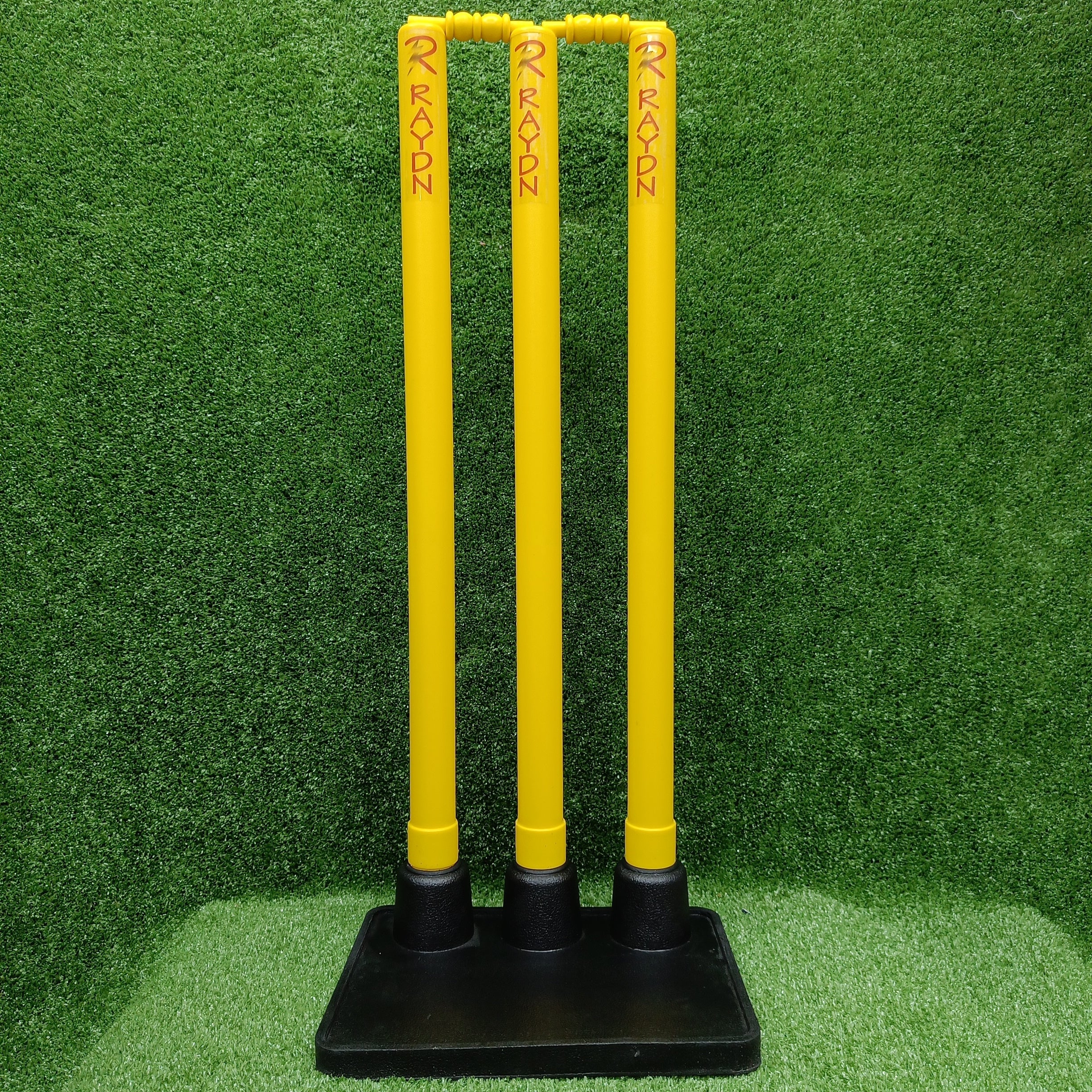 Raydn Cricket Plastic Stumps with Rubber Base
