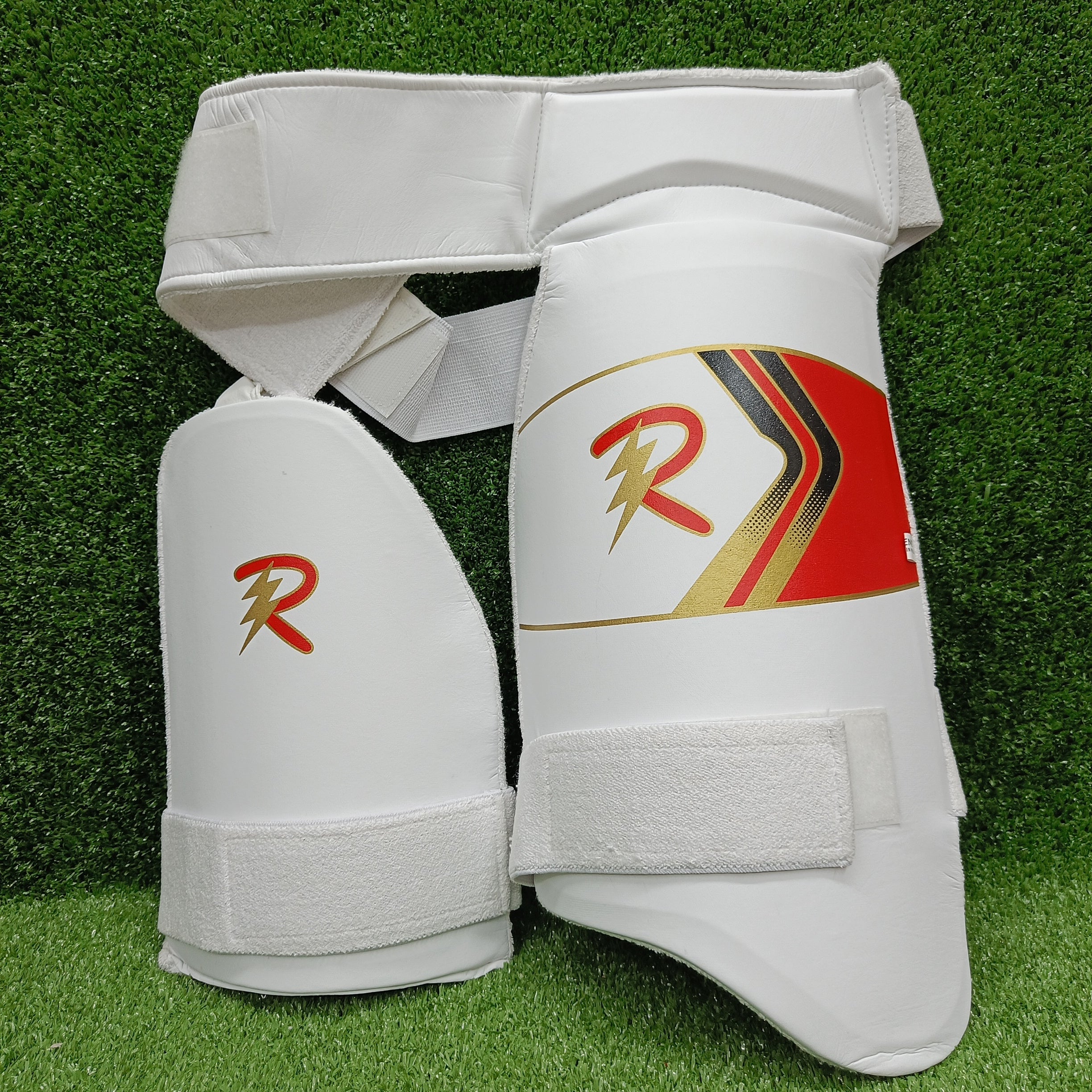 Raydn Thigh Guard Junior / Youth