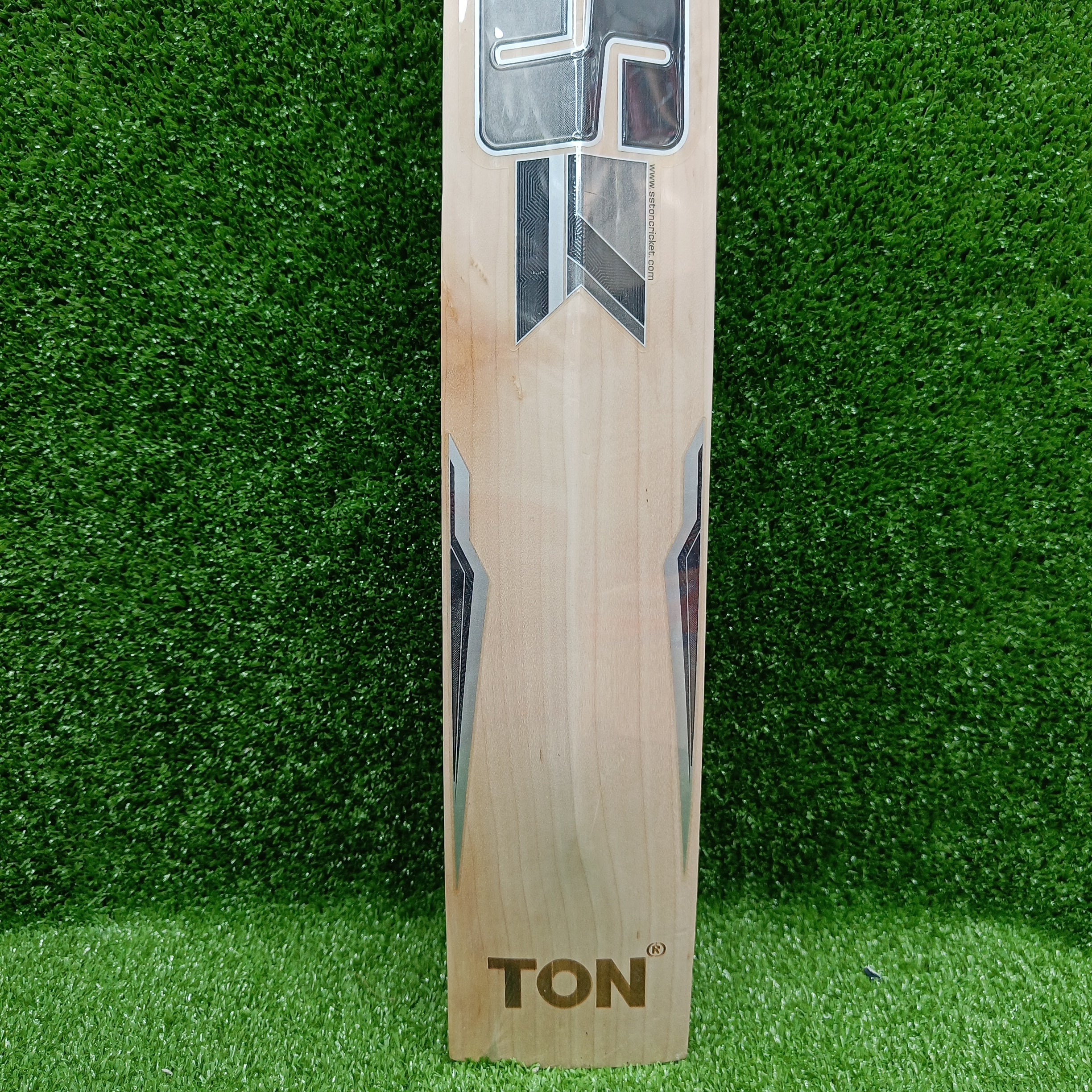 SS Core Limited Edition Junior Cricket Bat