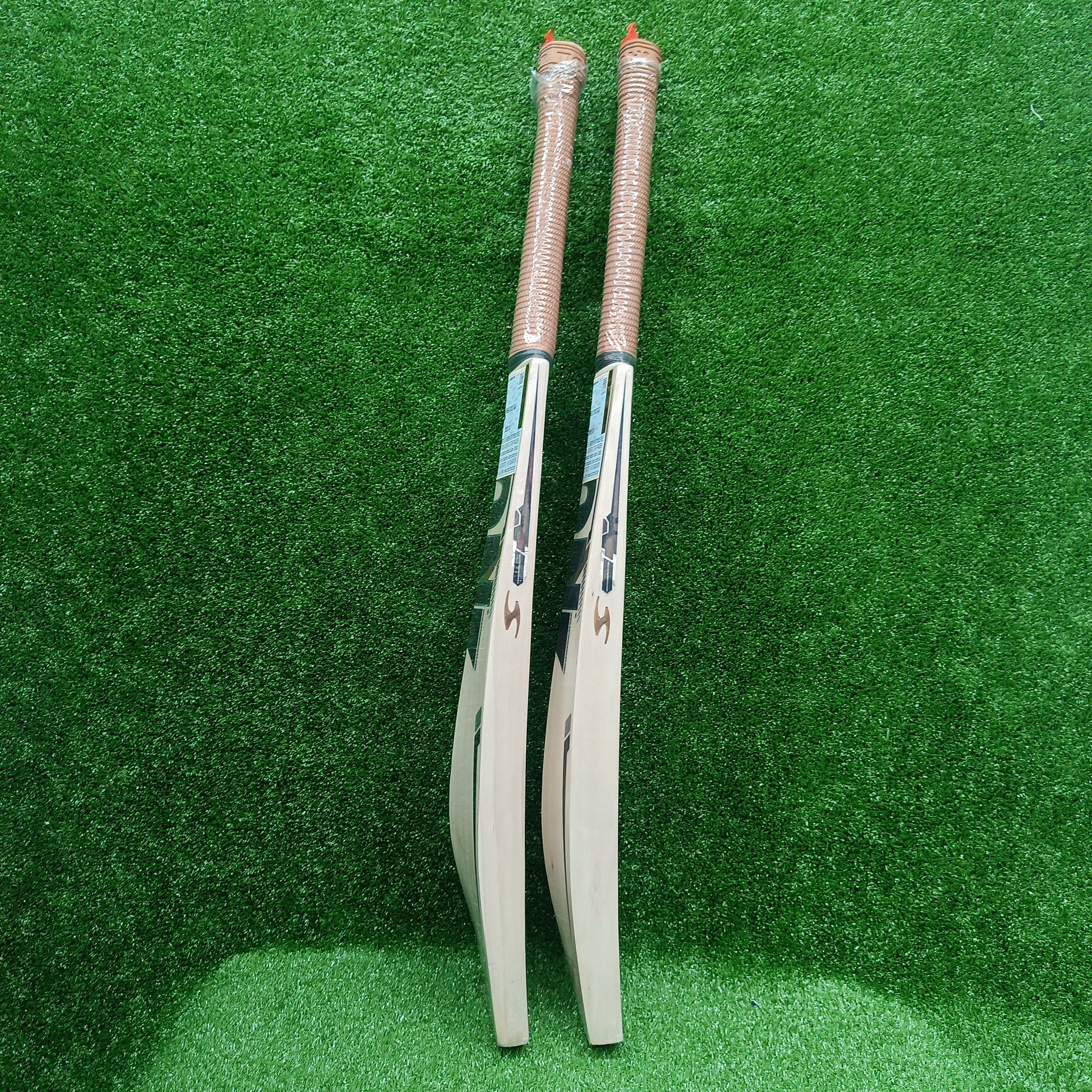 SS TON Johnny Bairstow Gold Edition Cricket Bat