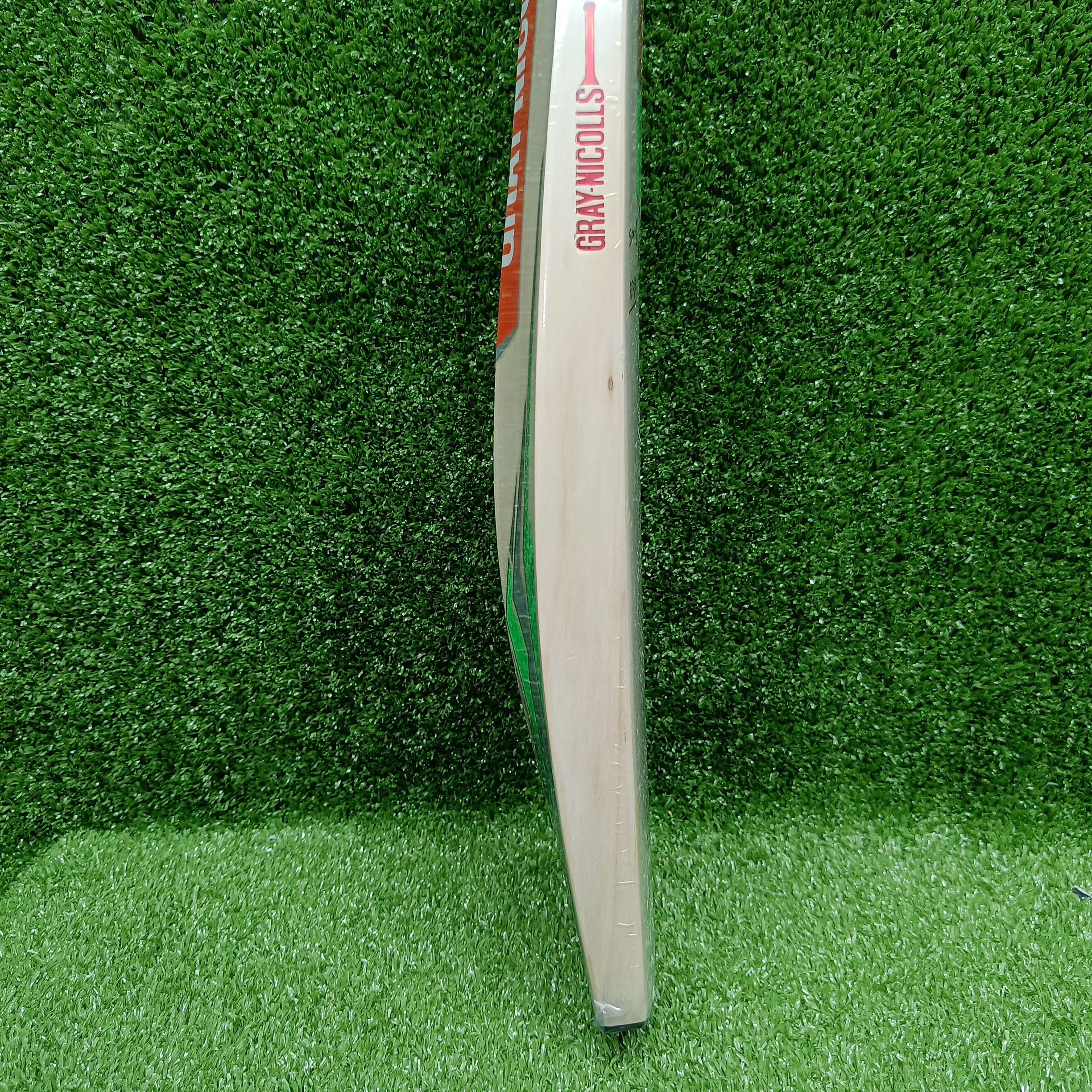 Gray-Nicolls 5 Fusion Junior / Youth English Willow Cricket Bat