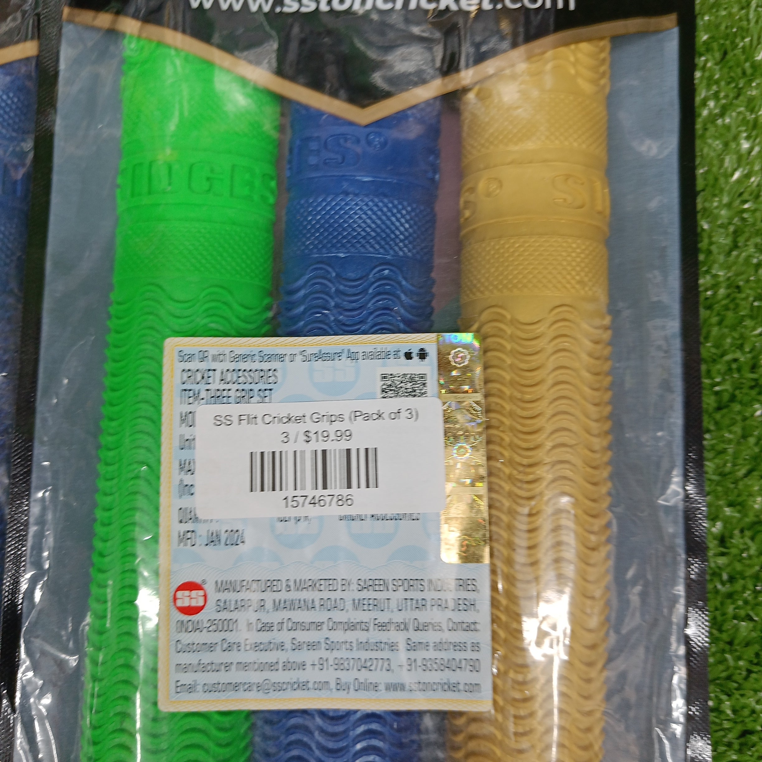 SS Flit Cricket Grips (Pack of 3) by SS - in-use view - TopCricketStore