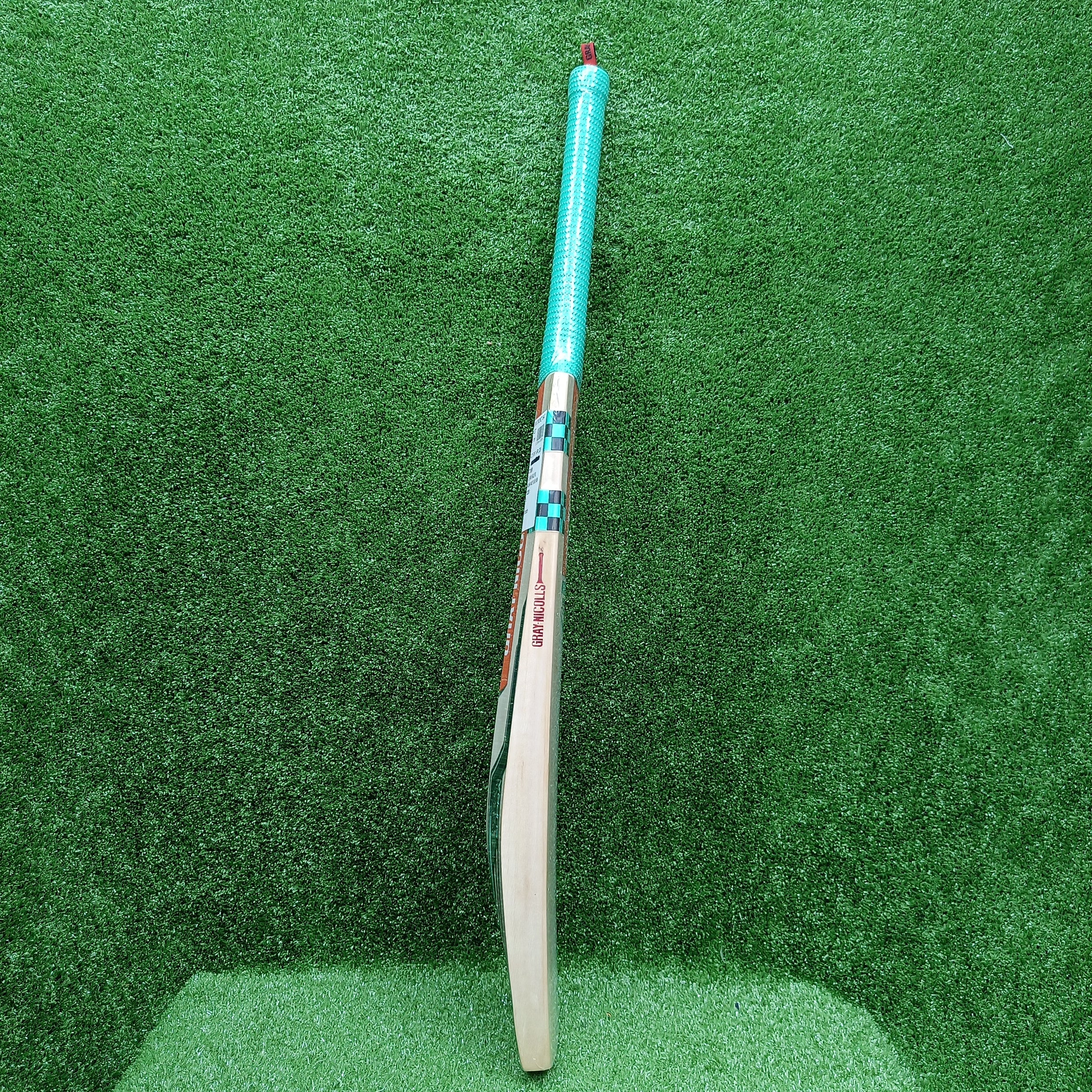 Gray-Nicolls Supra Beast English Willow Cricket Bat - Green Sticker