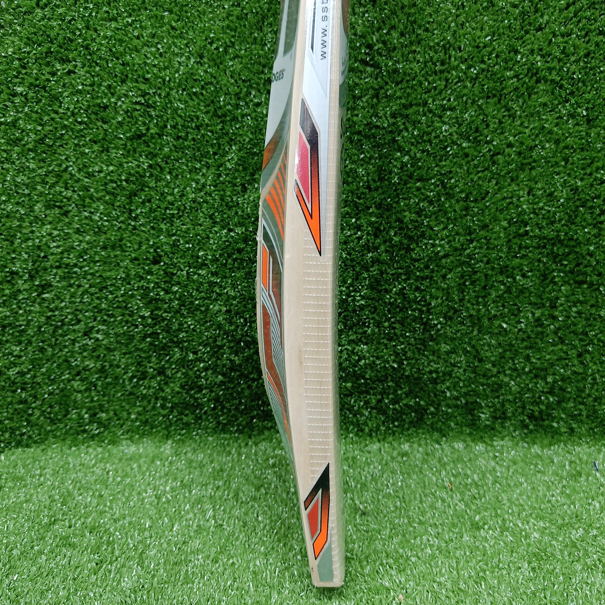 SS Tiger Junior/Youth Cricket Bat