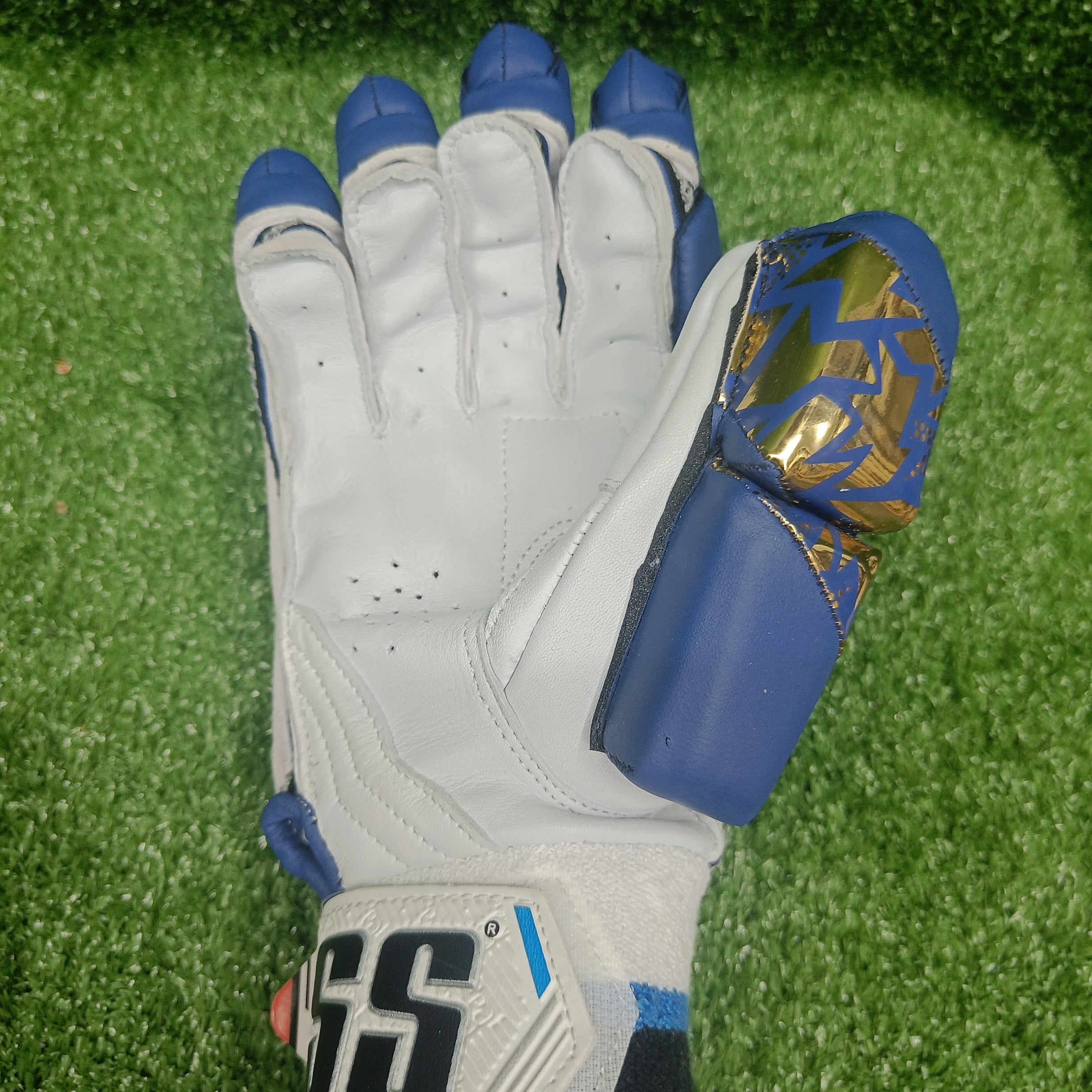 SS Super Test Mumbai Indians IPL Cricket Batting Gloves 4