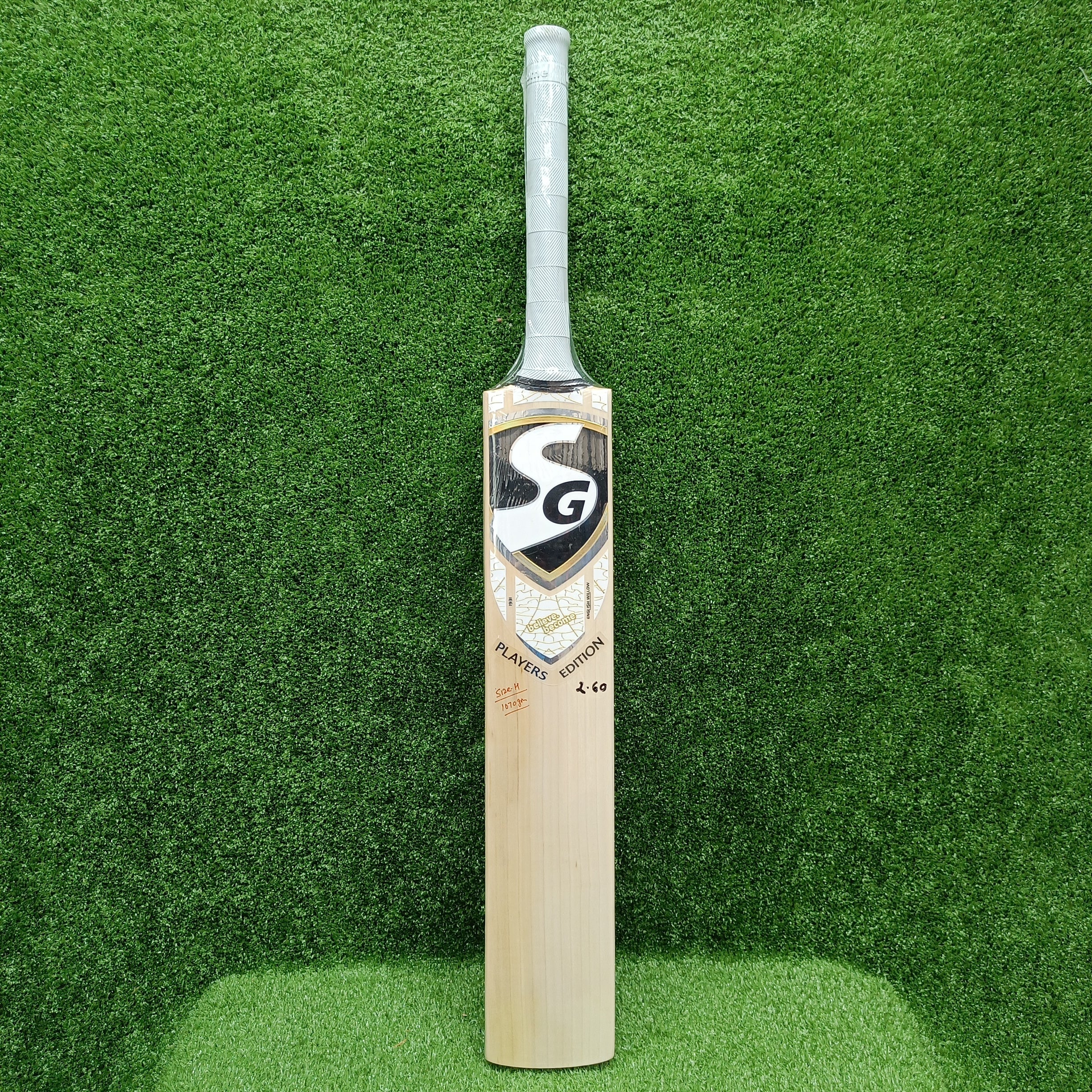 SG Players Edition Junior / Youth English Willow Cricket Bat