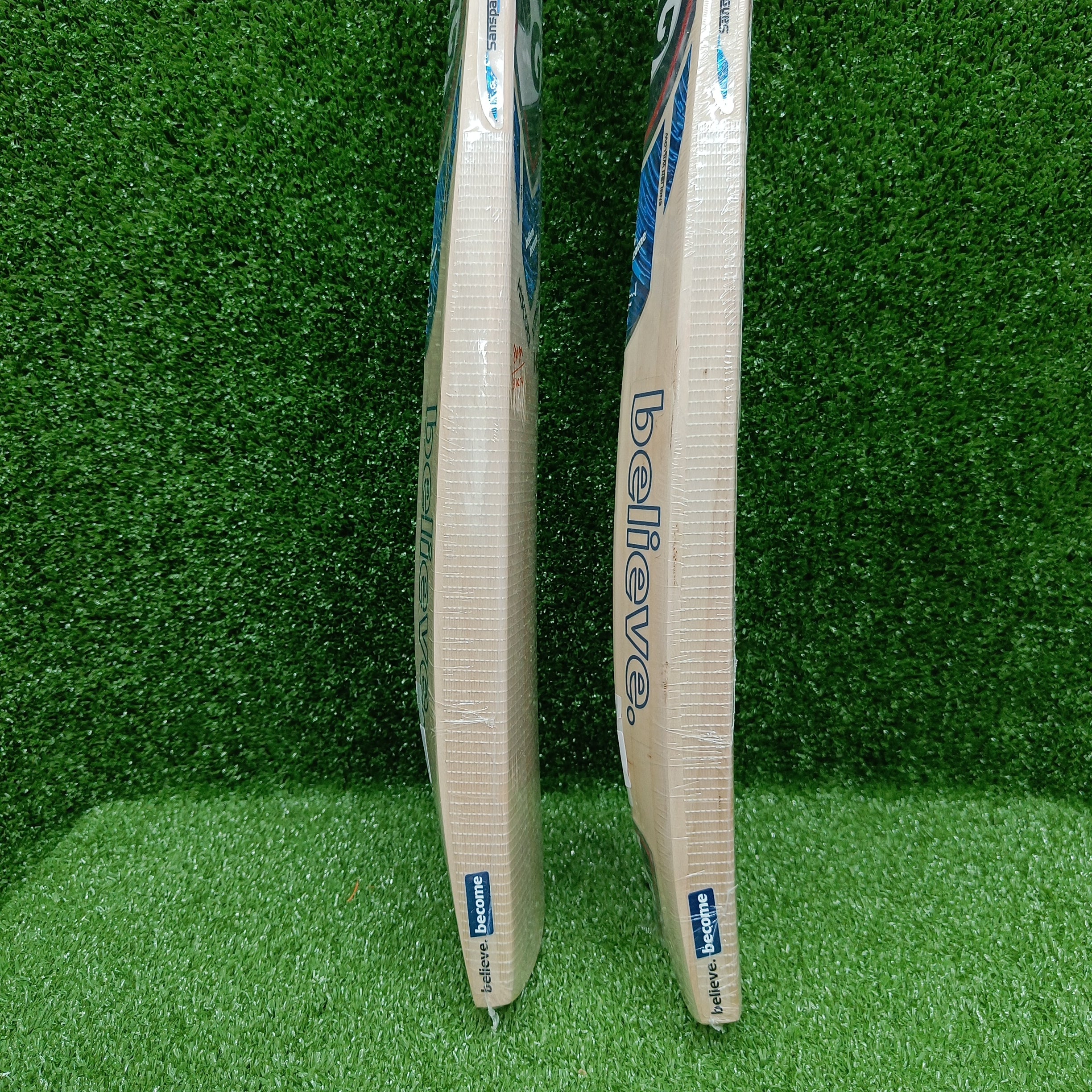 SG Hiscore Xtreme Junior/Youth Cricket Bat