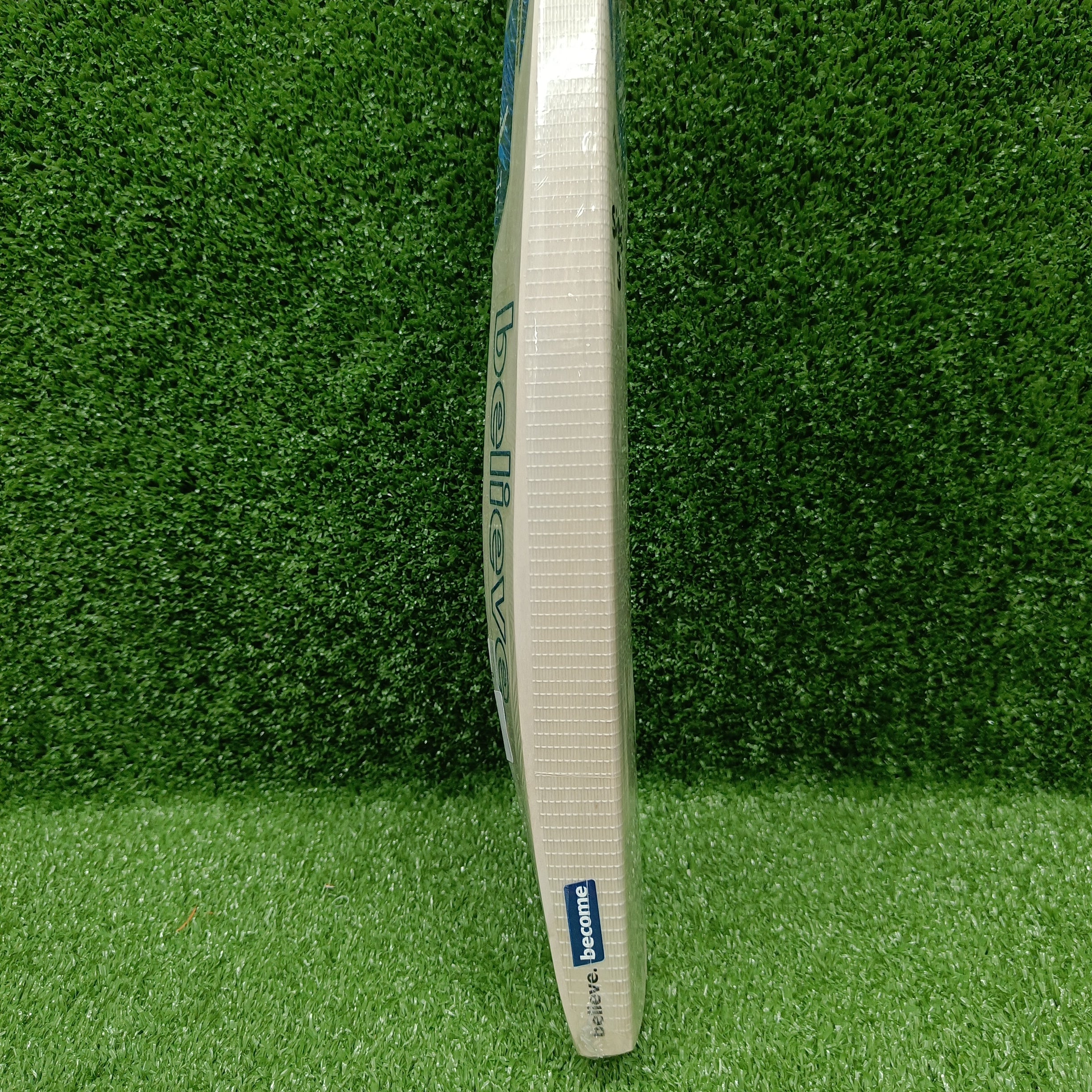 SG Hiscore Xtreme Junior/Youth Cricket Bat