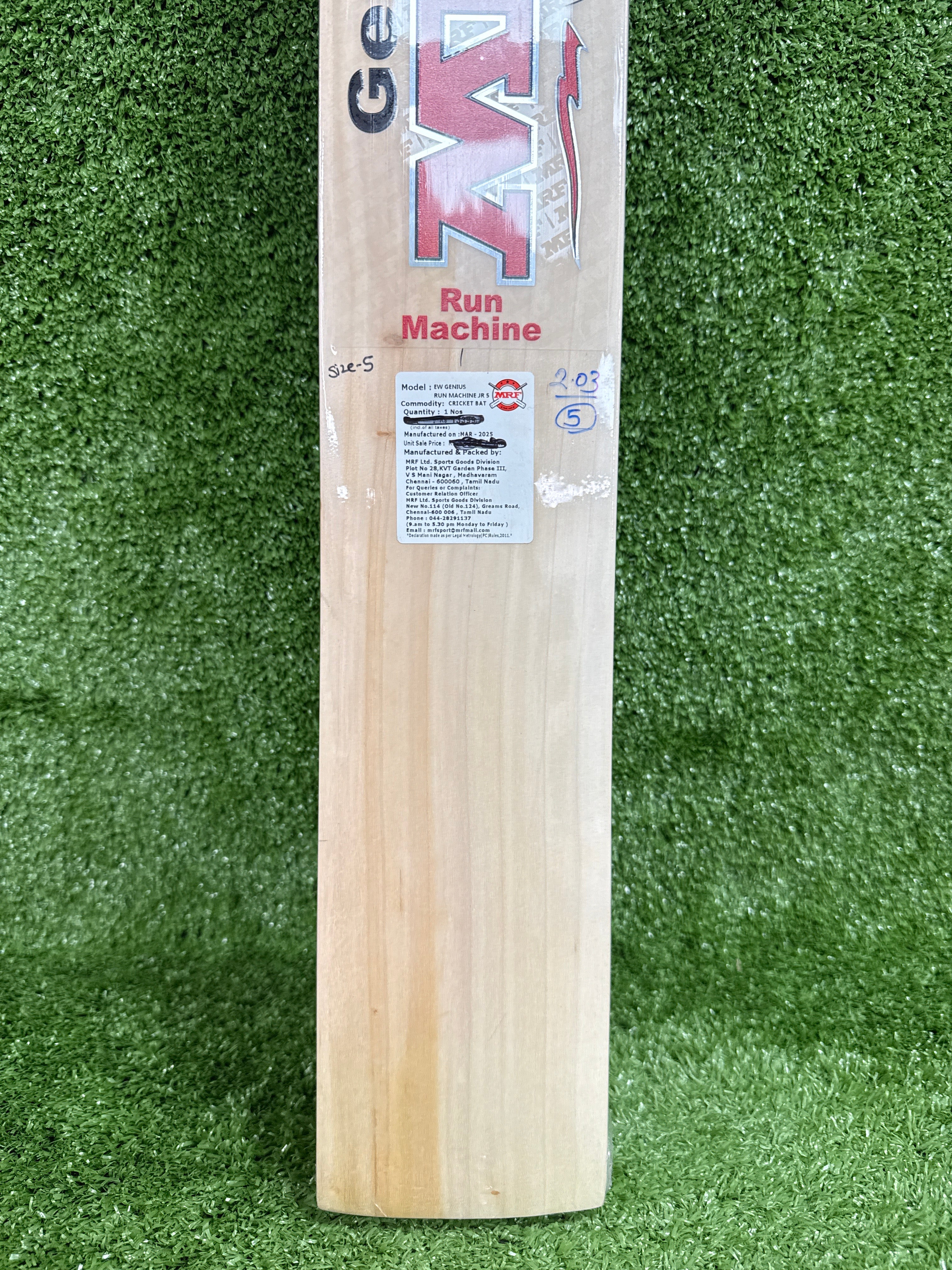MRF Genius Run Machine Junior / Youth English Willow Cricket Bat