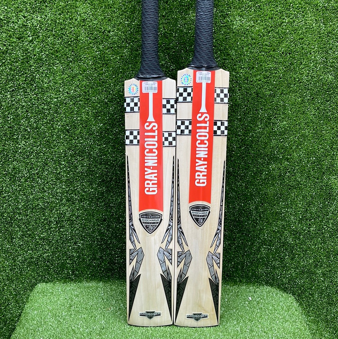 Gray-Nicolls Shockwave 2.0 5 Star Junior / Youth English Willow Cricket Bat