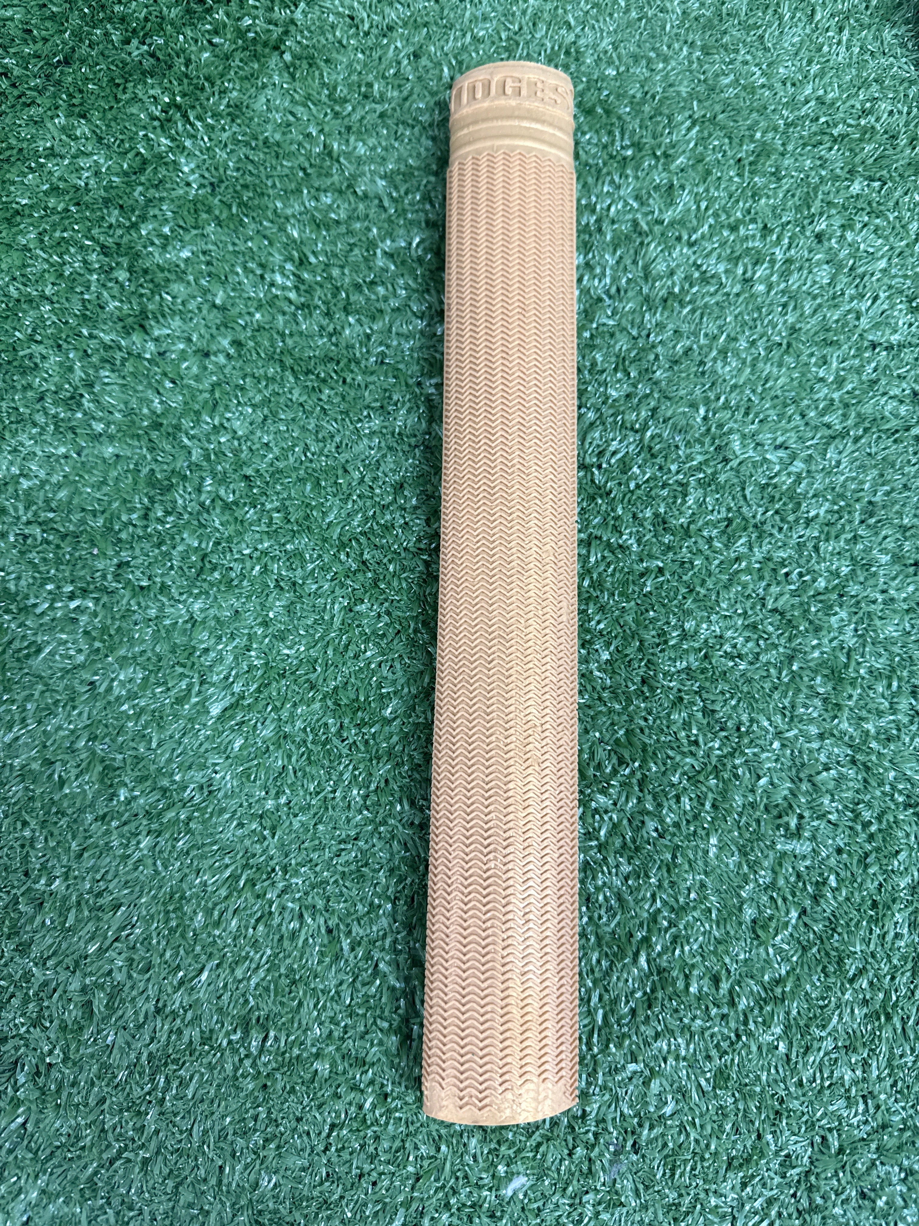 SS Single zigzag cricket bat grip by SS - close-up detail - TopCricketStore