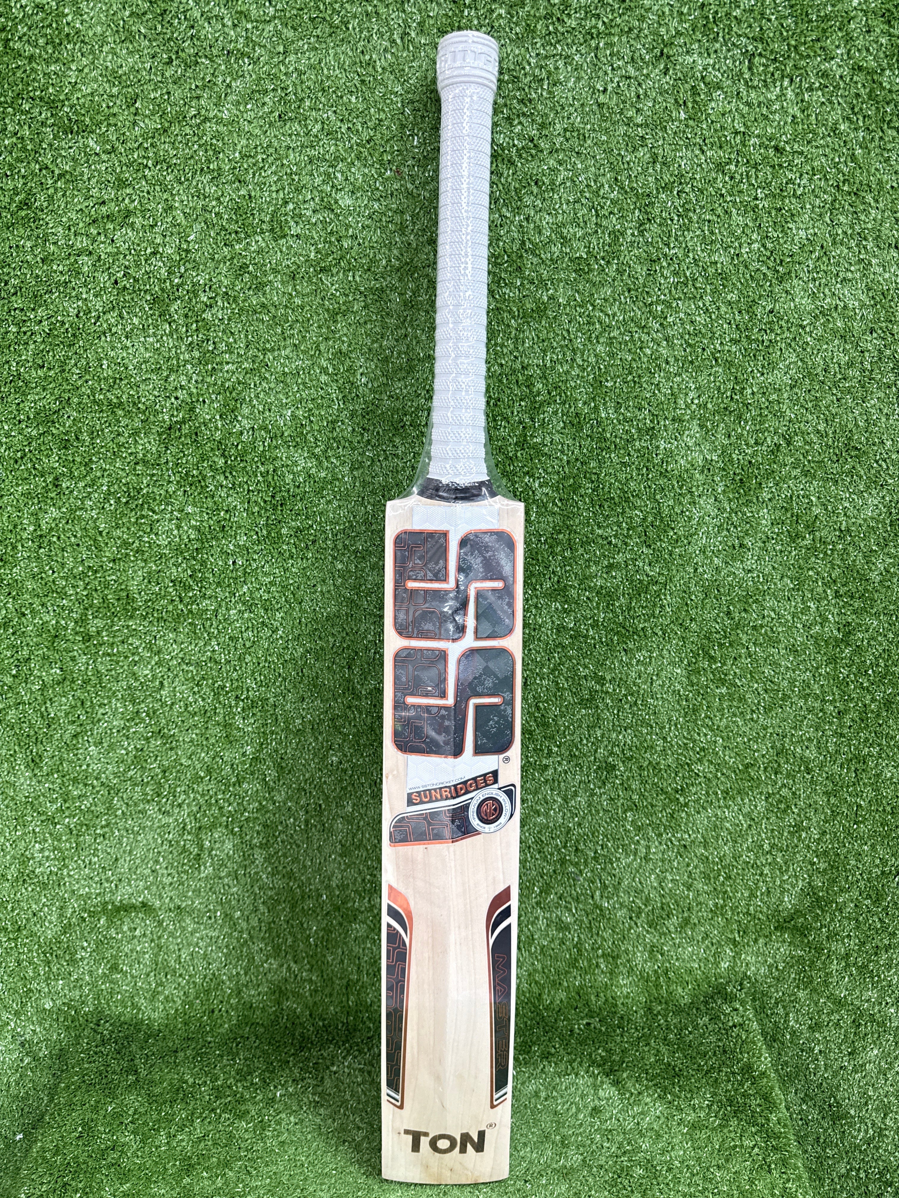 SS Master 7000 English Willow Cricket Bat - Short Handle