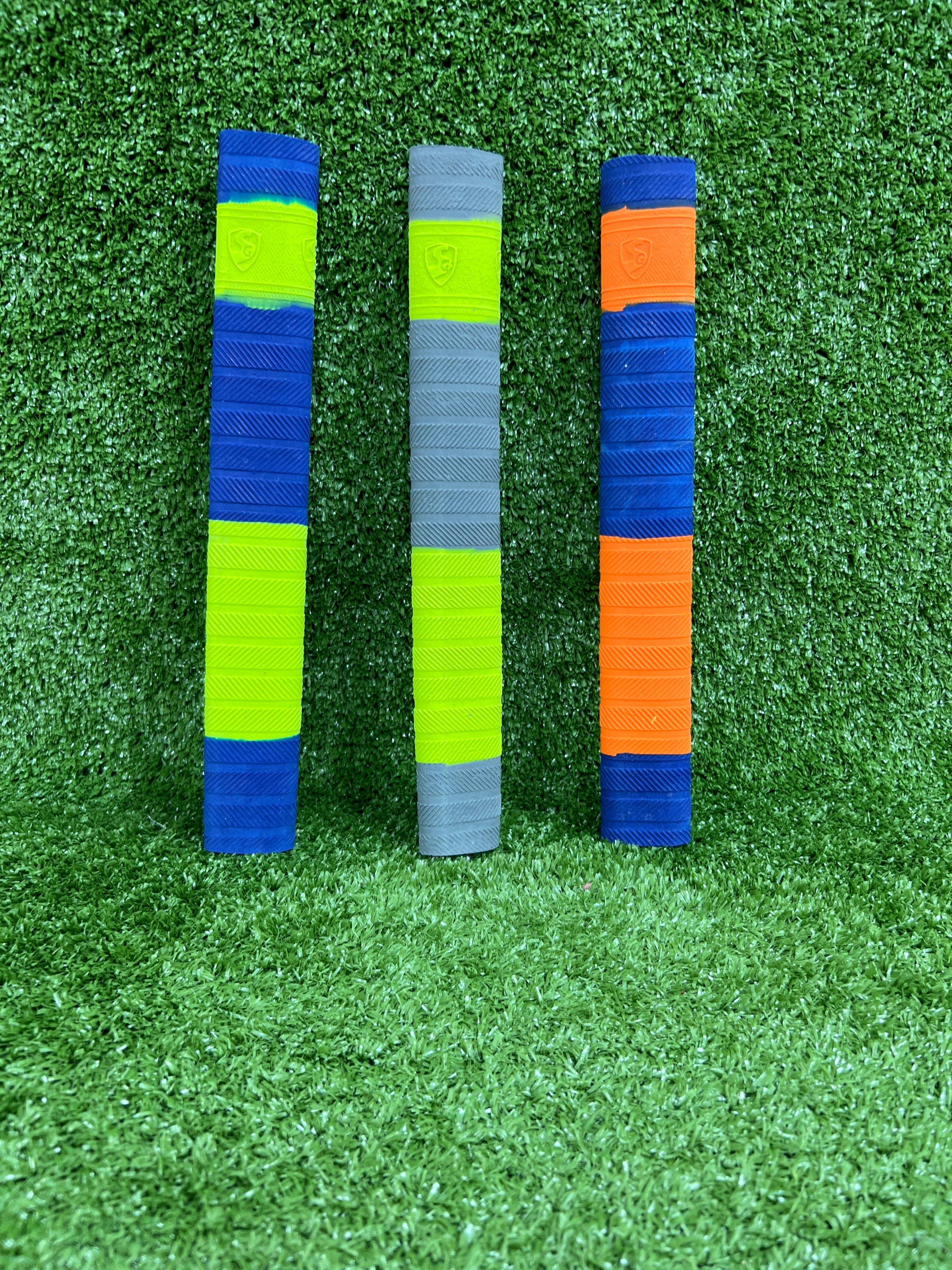 SG Players Cricket Grip by SG - back view - TopCricketStore