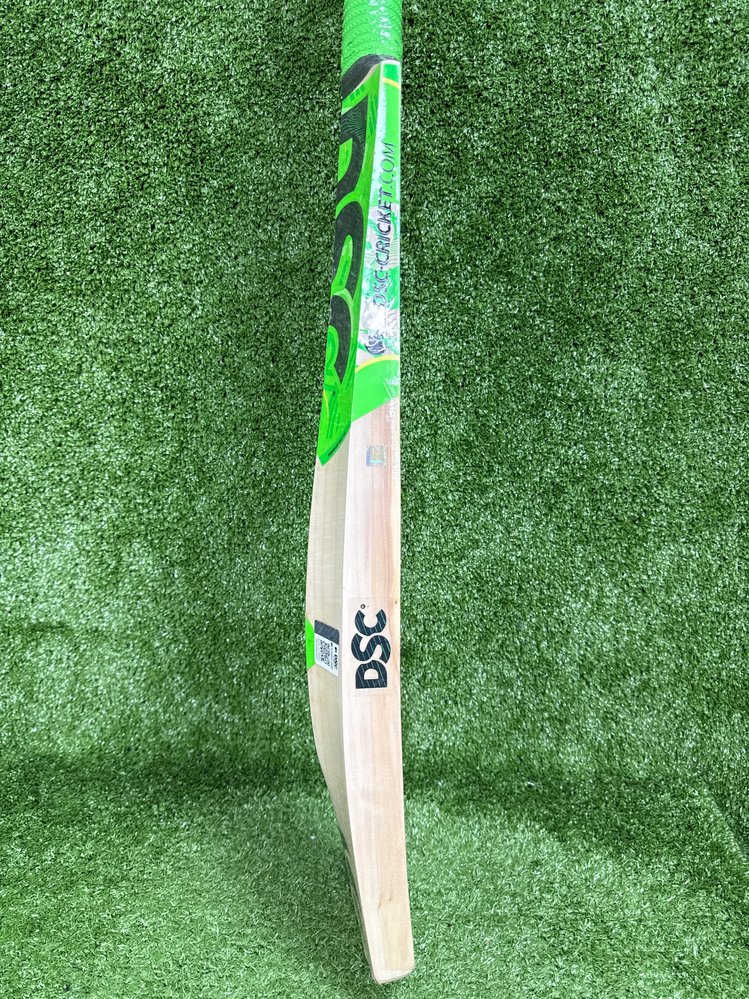 DSC SPLIT 77 Kashmir Willow Cricket Bat