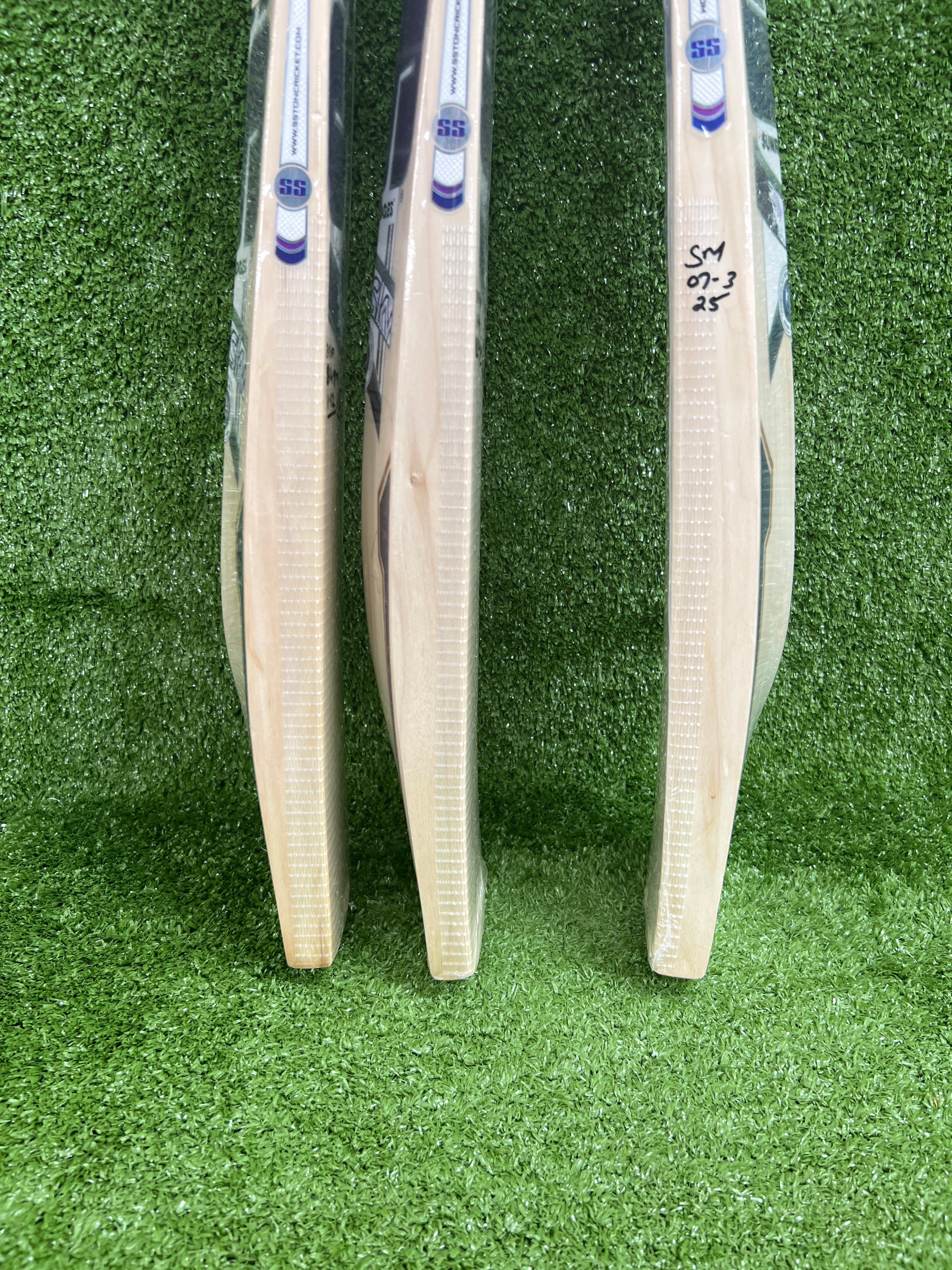 SS Sky Fire Junior / Youth English Willow Cricket Bat
