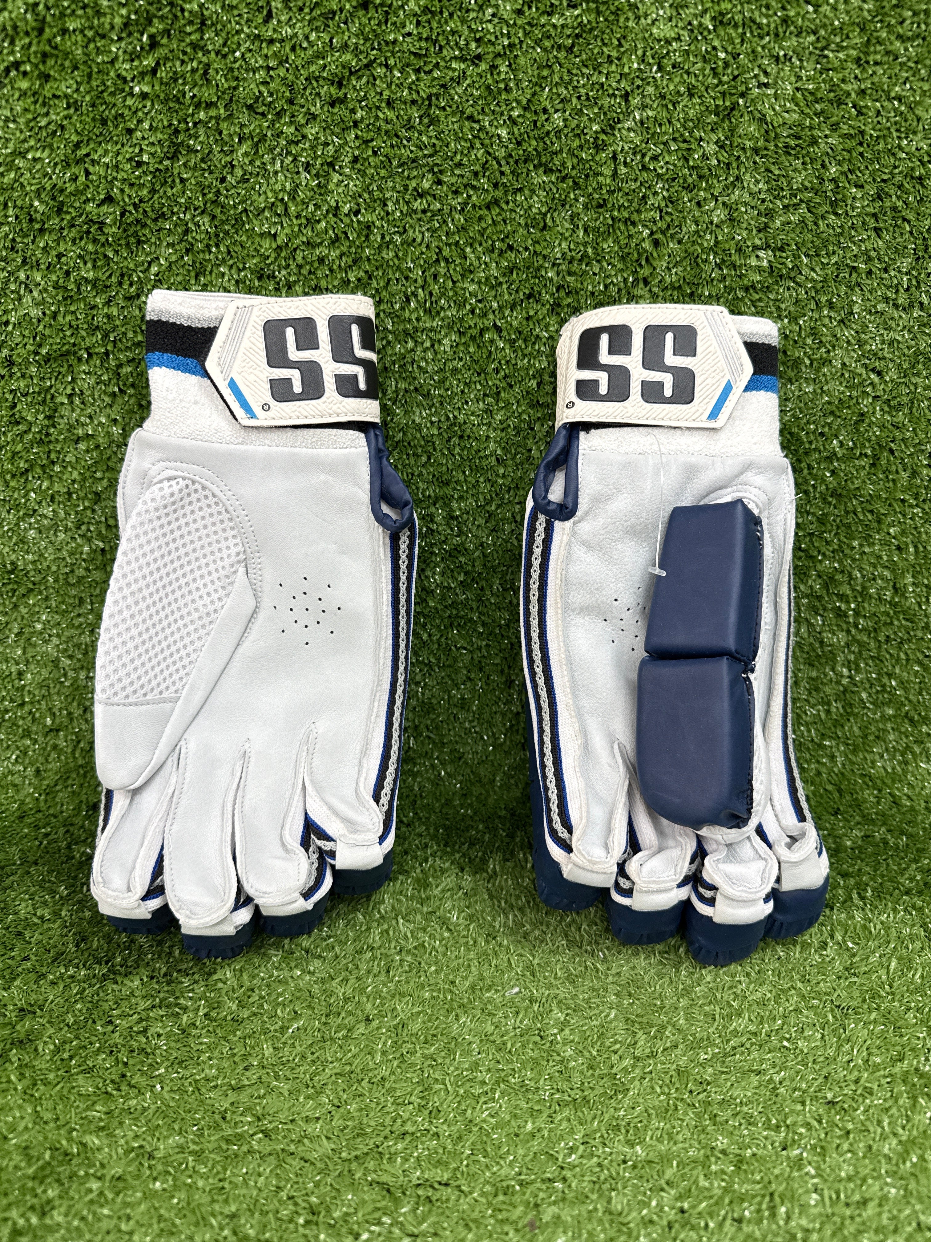 SS Platino Navy Cricket Batting Gloves - Adult Sheep Leather Grip