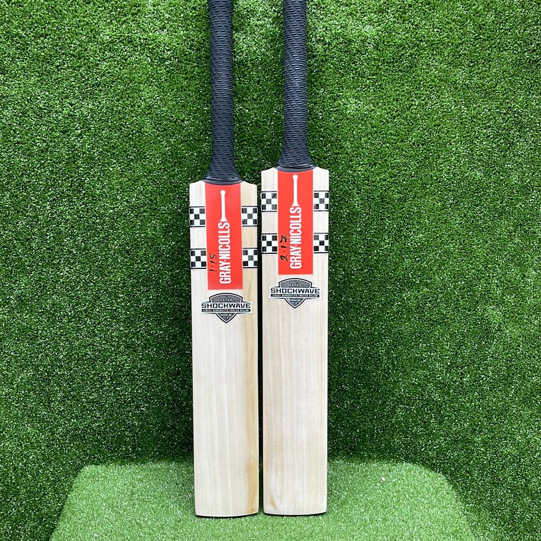 Gray-Nicolls Shockwave 2.0 5 Star Junior / Youth English Willow Cricket Bat