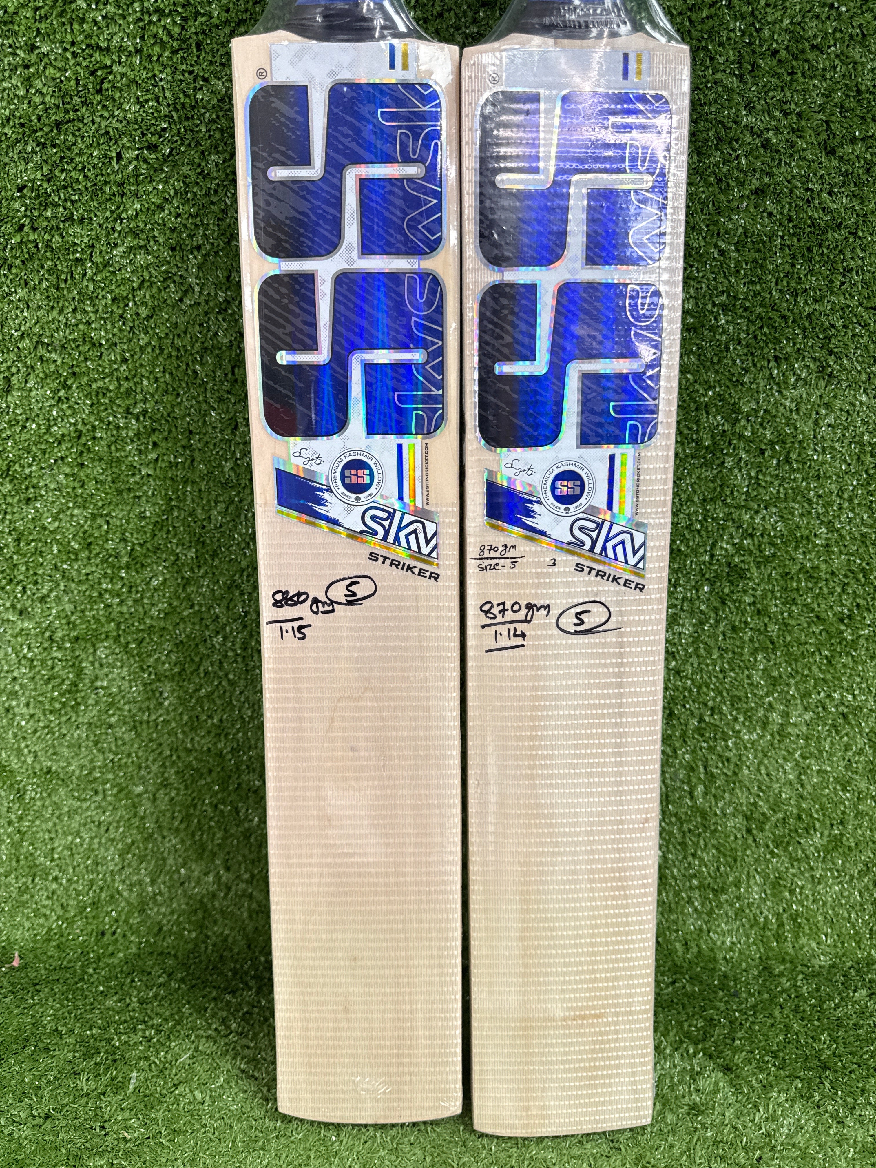SS Sky Striker Junior / Youth Kashmir Willow Cricket Bat