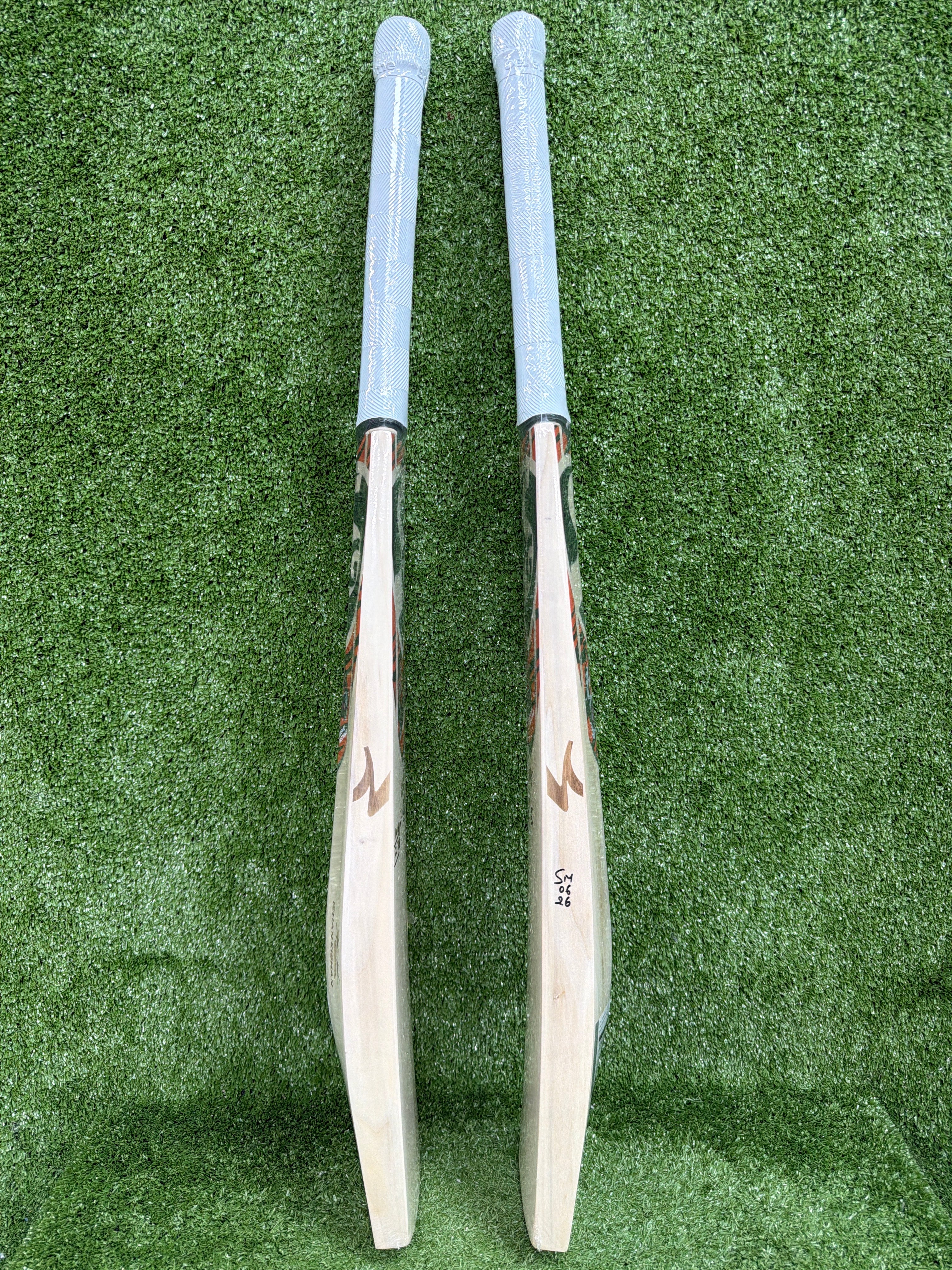 SG Ishan Kishan Junior / Youth English Willow Cricket Bat