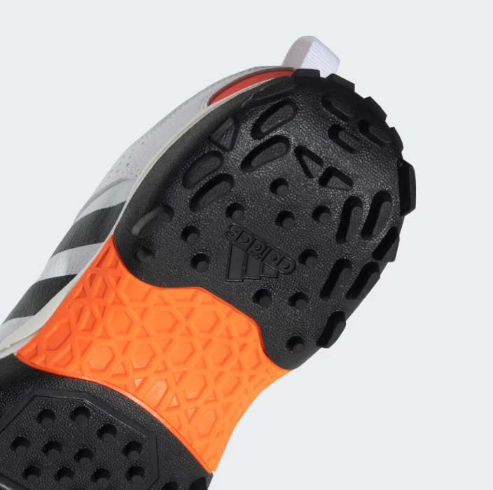 Adidas Crinu 24 M Cloud White / Core Black / Solar Red / Off White Cricket Shoes