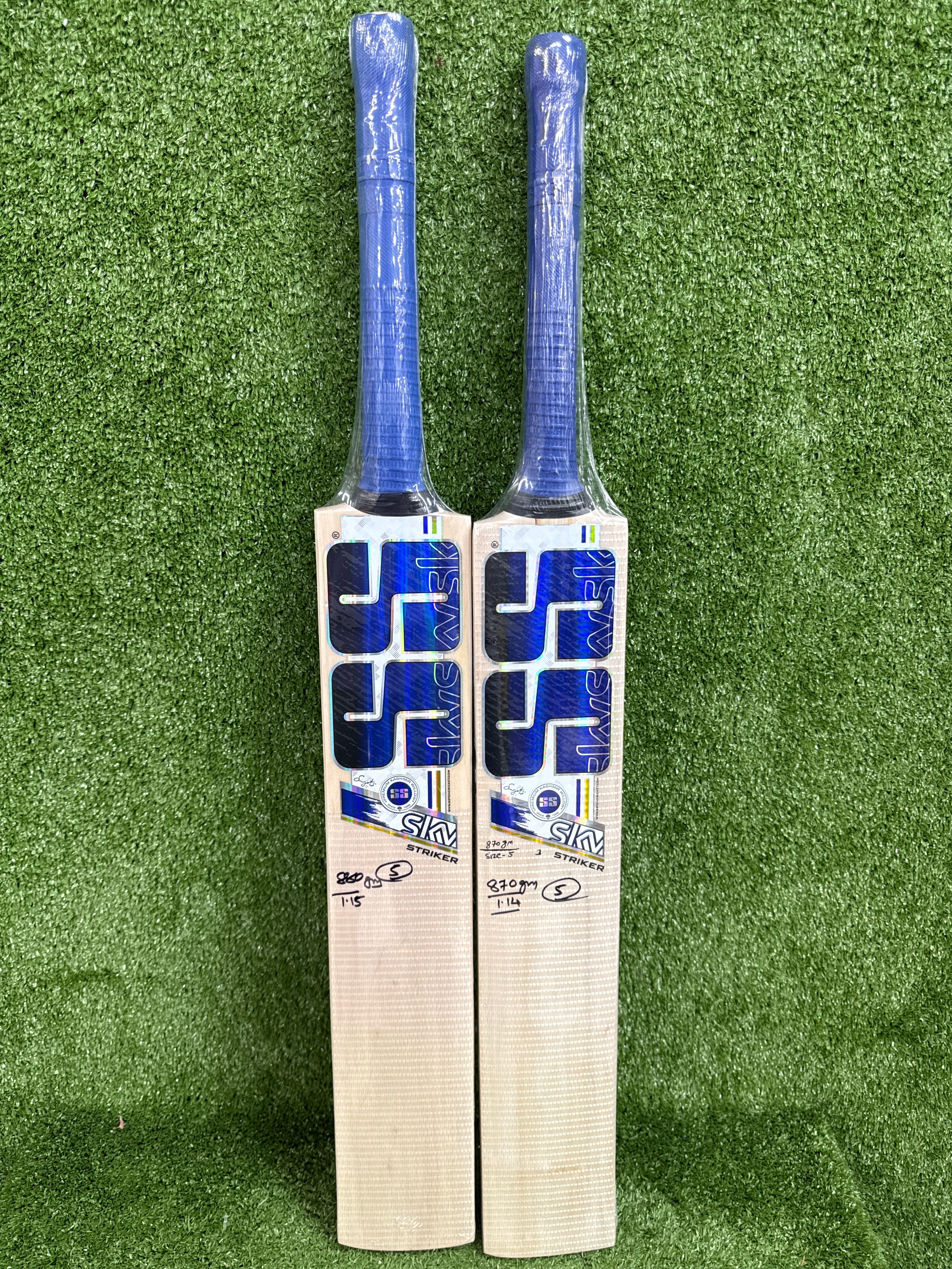 SS Sky Striker Junior / Youth Kashmir Willow Cricket Bat