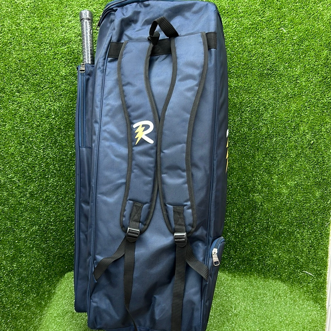 Raydn Master Junior Cricket Duffle Kit Bag