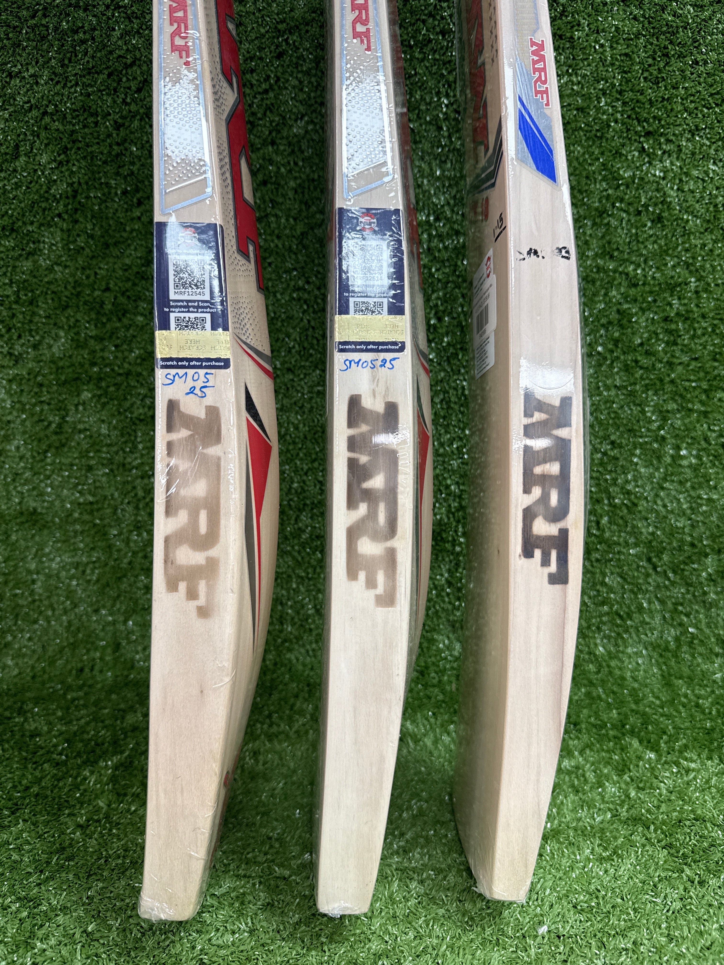 MRF Legend VK 18 Junior / Youth English Willow Cricket Bat