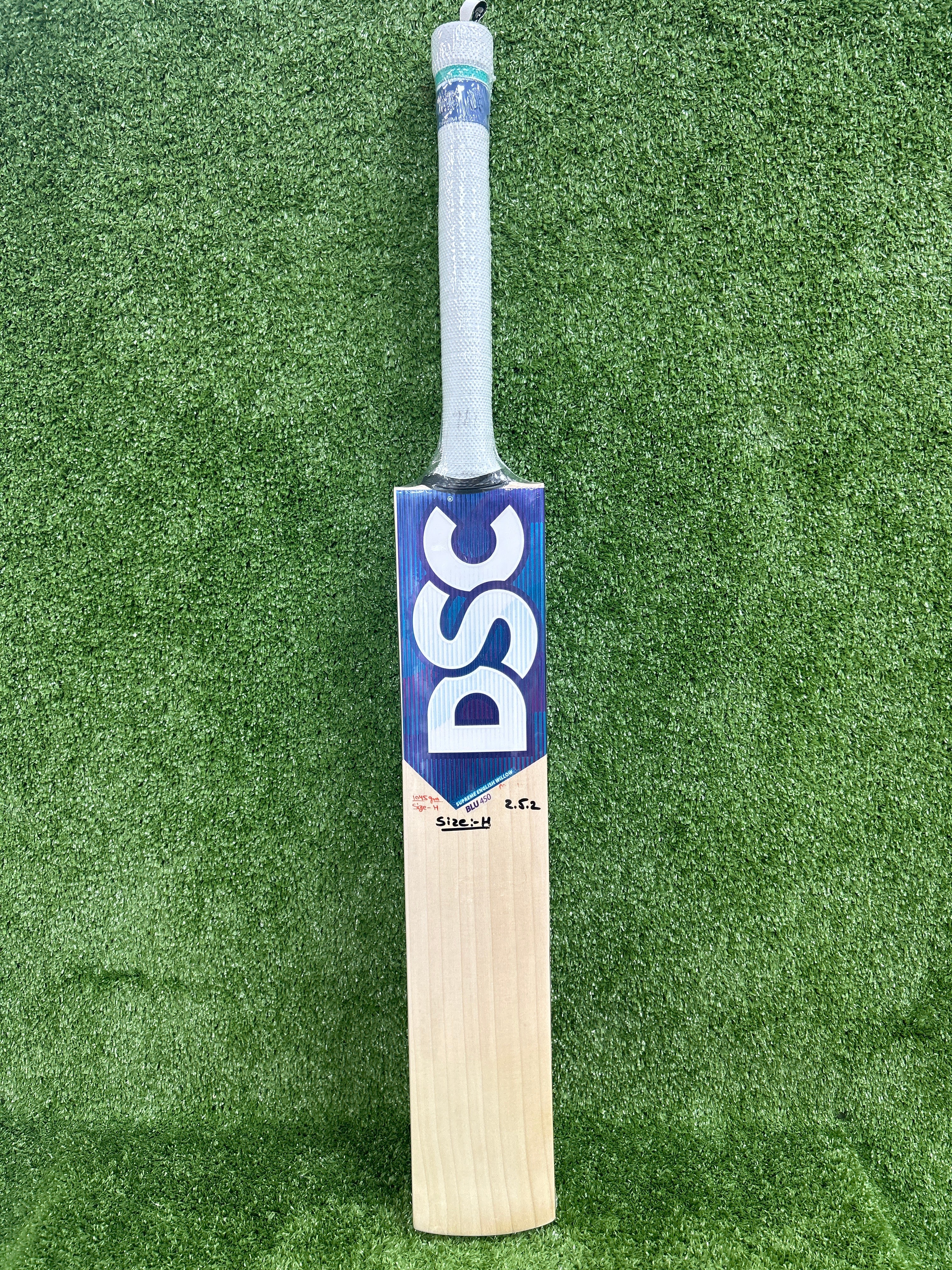 DSC Blu 450 Youth Harrow English Willow Cricket Bat