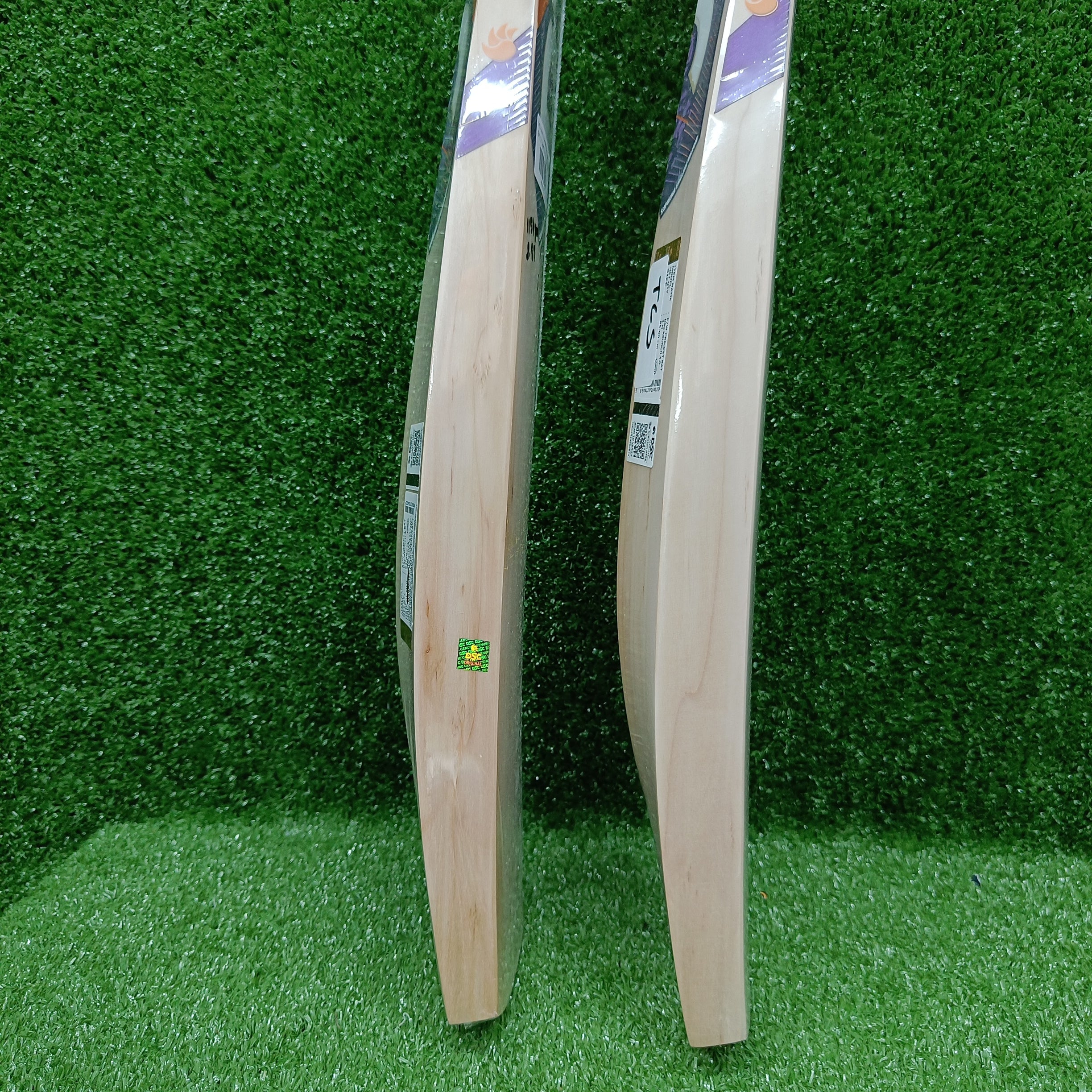 DSC Krunch 5.0 English Willow Cricket Bat - Top Cricket Store