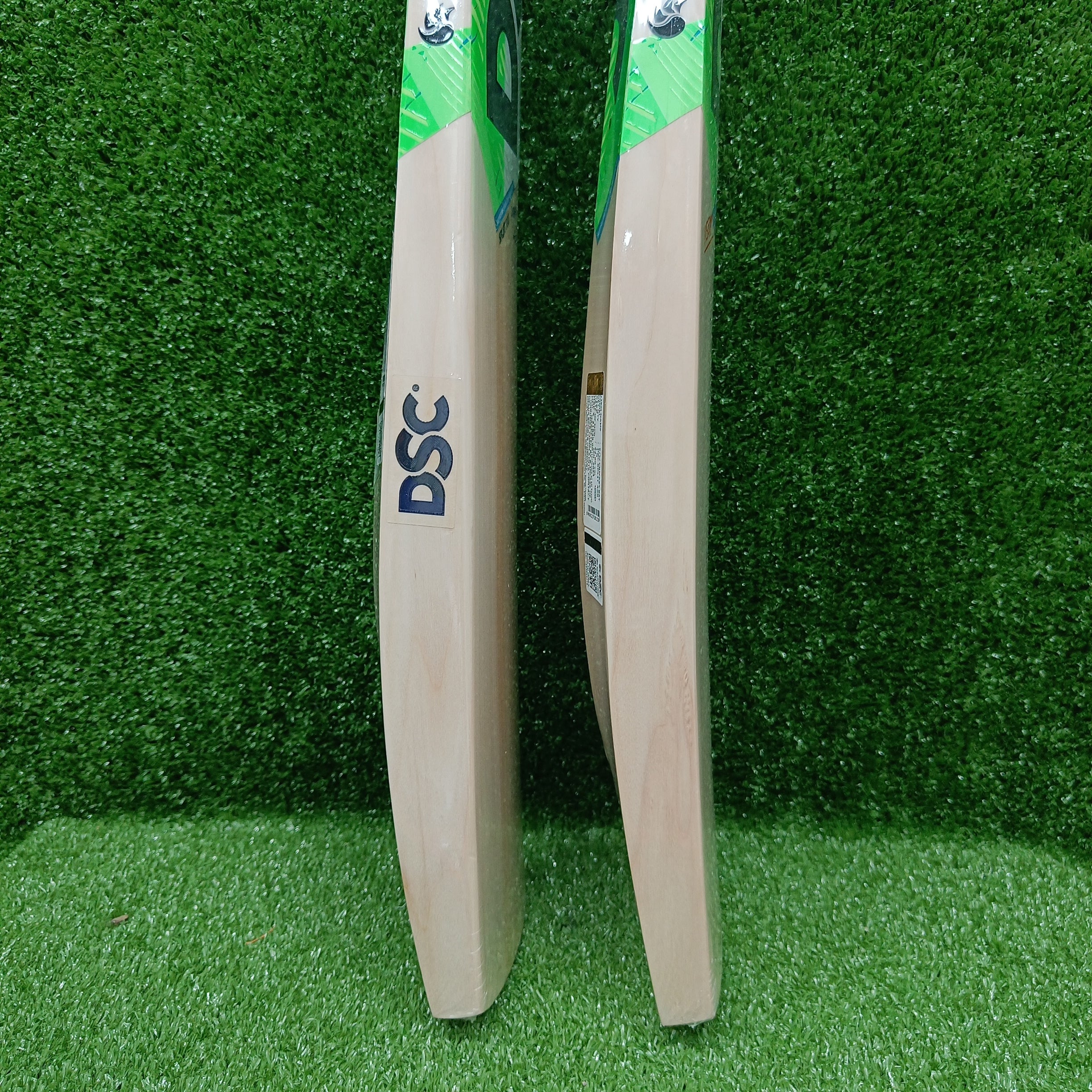 DSC Split 300 English Willow Cricket Bat - Top Cricket Store