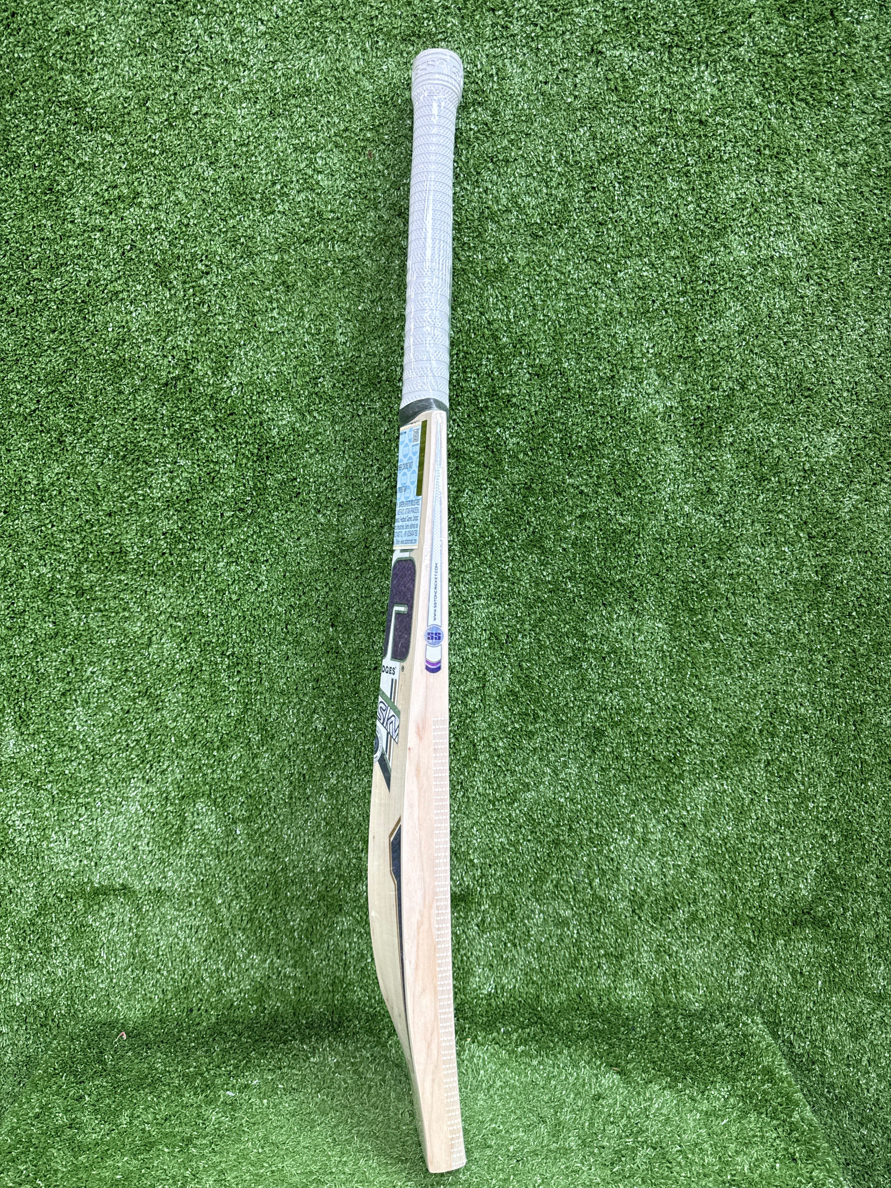 SS Sky Fire Harrow English Willow Cricket Bat