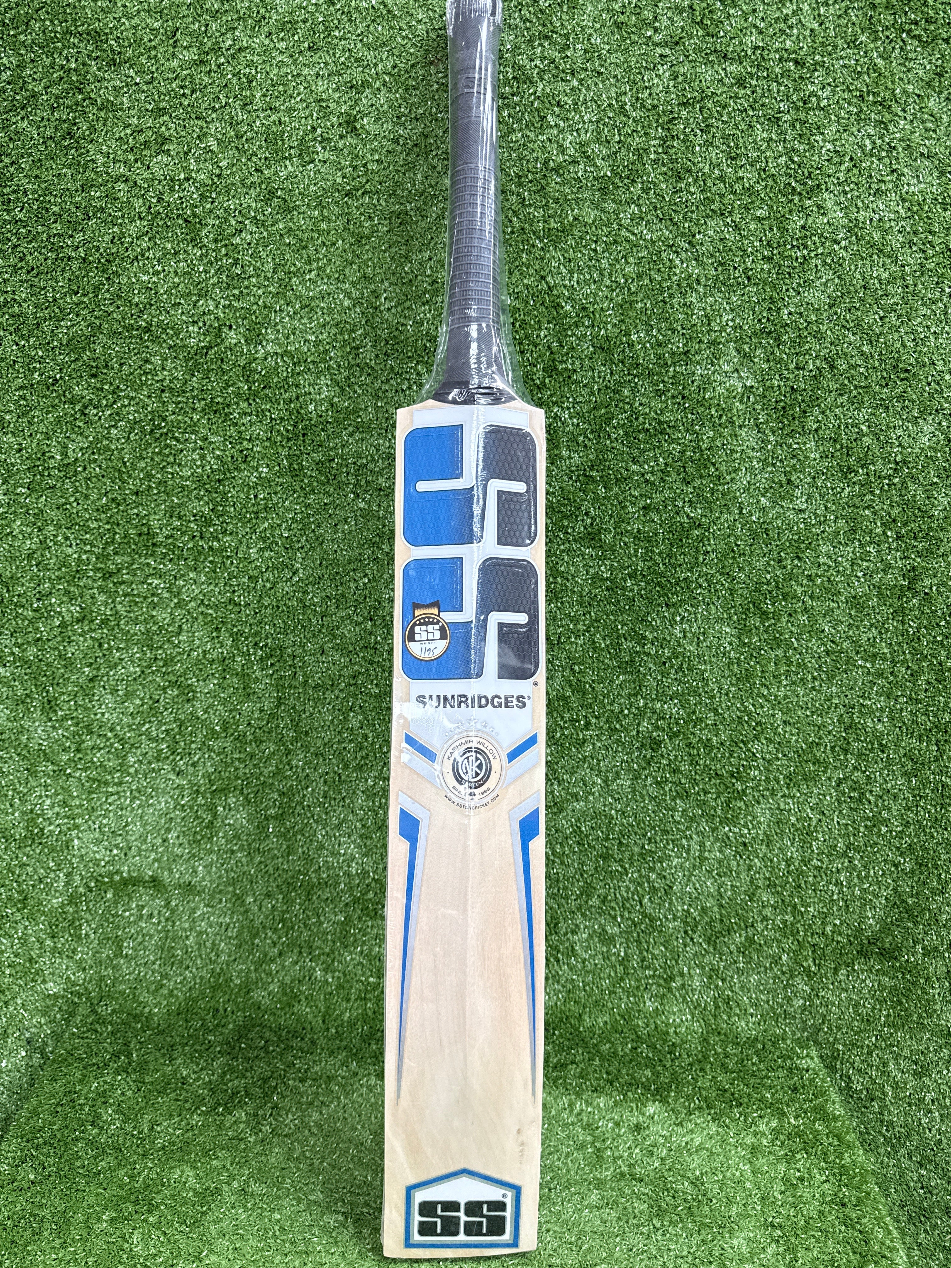 SS Yuvi 20/20 Kashmir Willow Cricket Bat