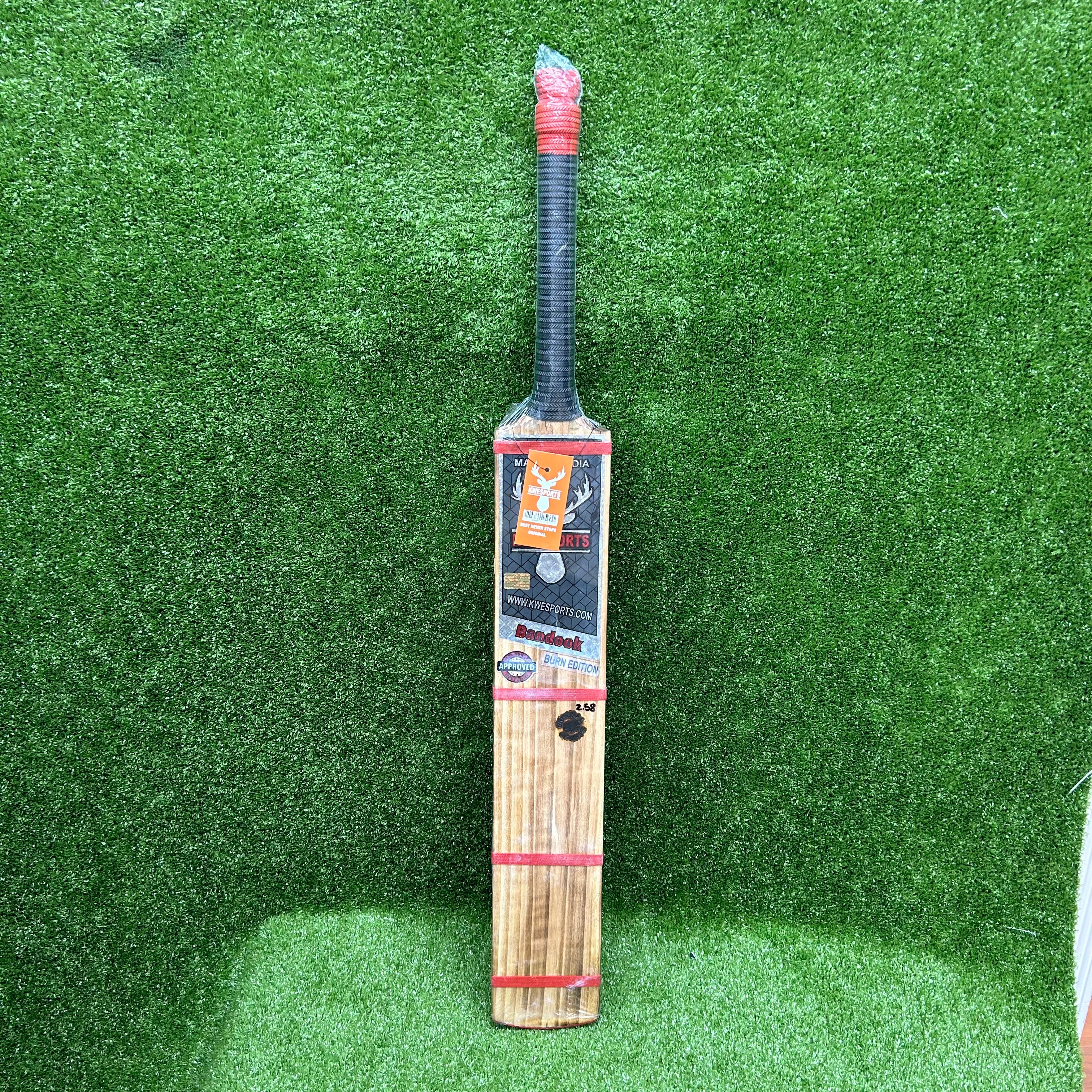 Bandook Single Blade Kashmir Willow Scoop Cricket Bat