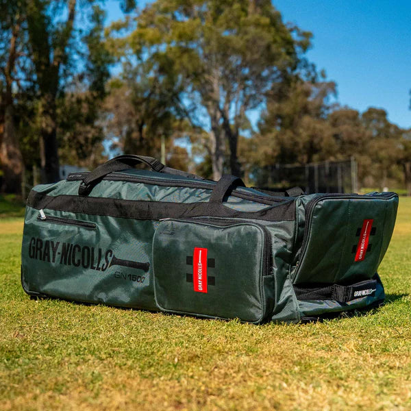 GN 1500 WHEELIE Cricket Kit Bag (Black)