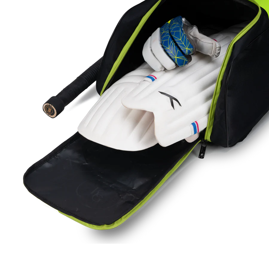 Hundred Drive Junior Cricket Duffle Kit Bag