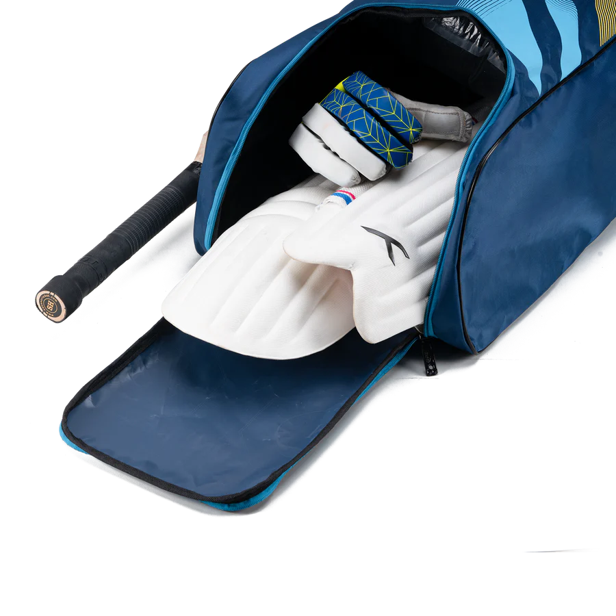 Hundred Drive Junior Cricket Duffle Kit Bag