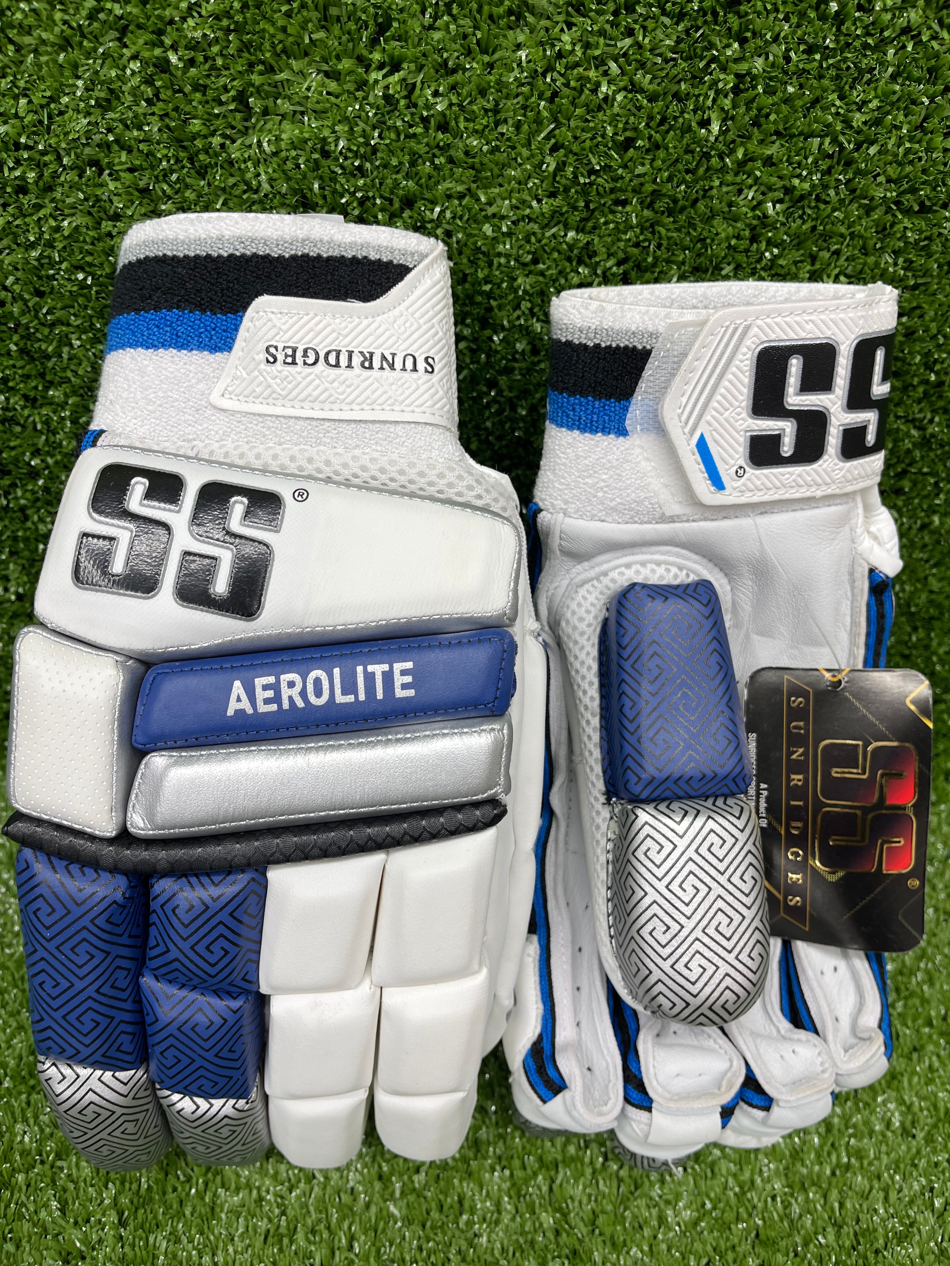 SS Aerolite Adult Cricket Batting Gloves