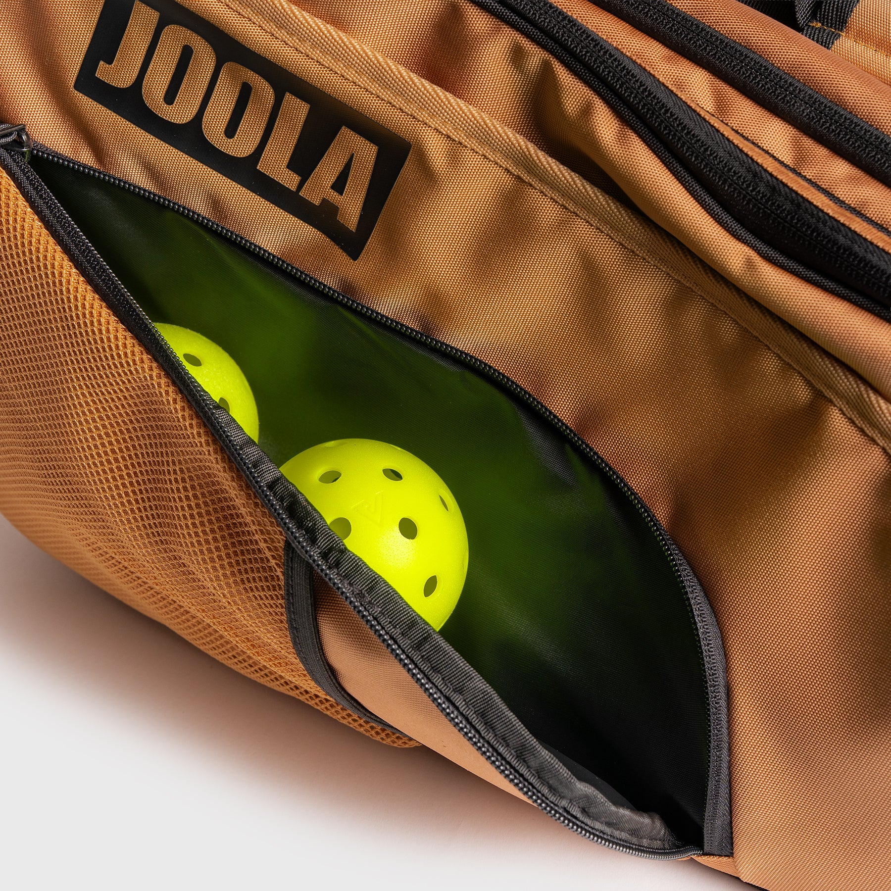JOOLA Tour Elite bag interior shoe compartment and storage
