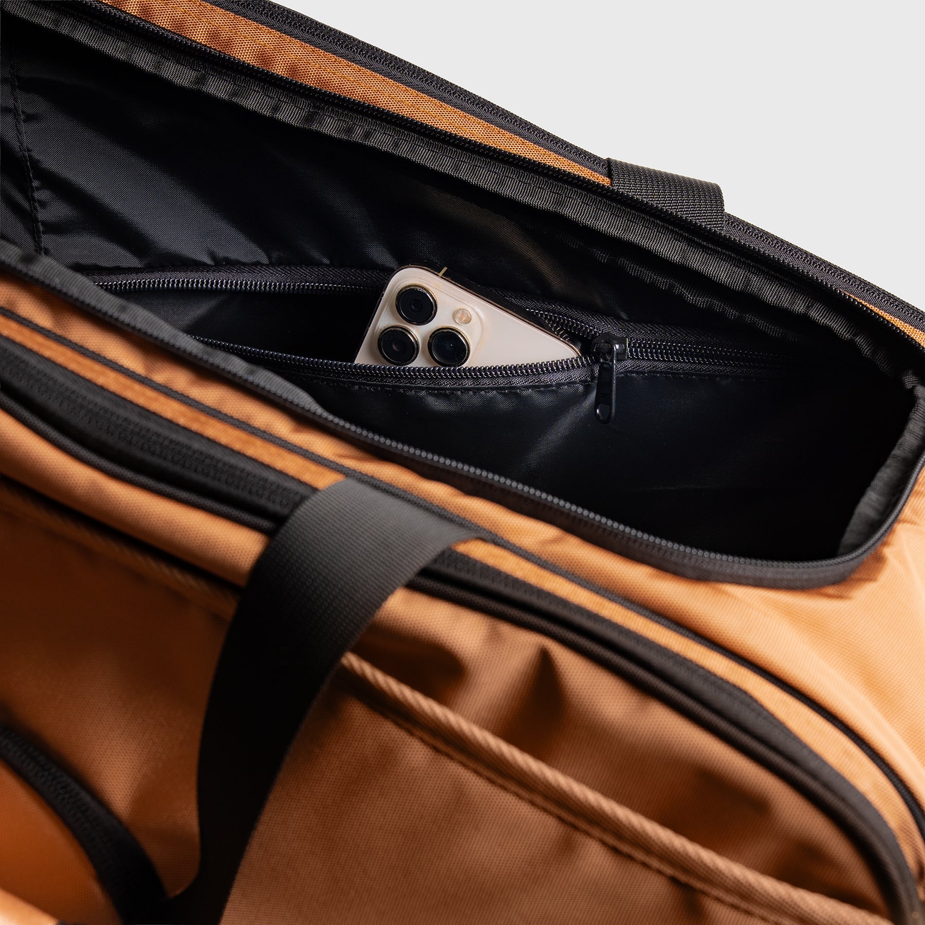 JOOLA Tour Elite convertible backpack and duffle carry straps